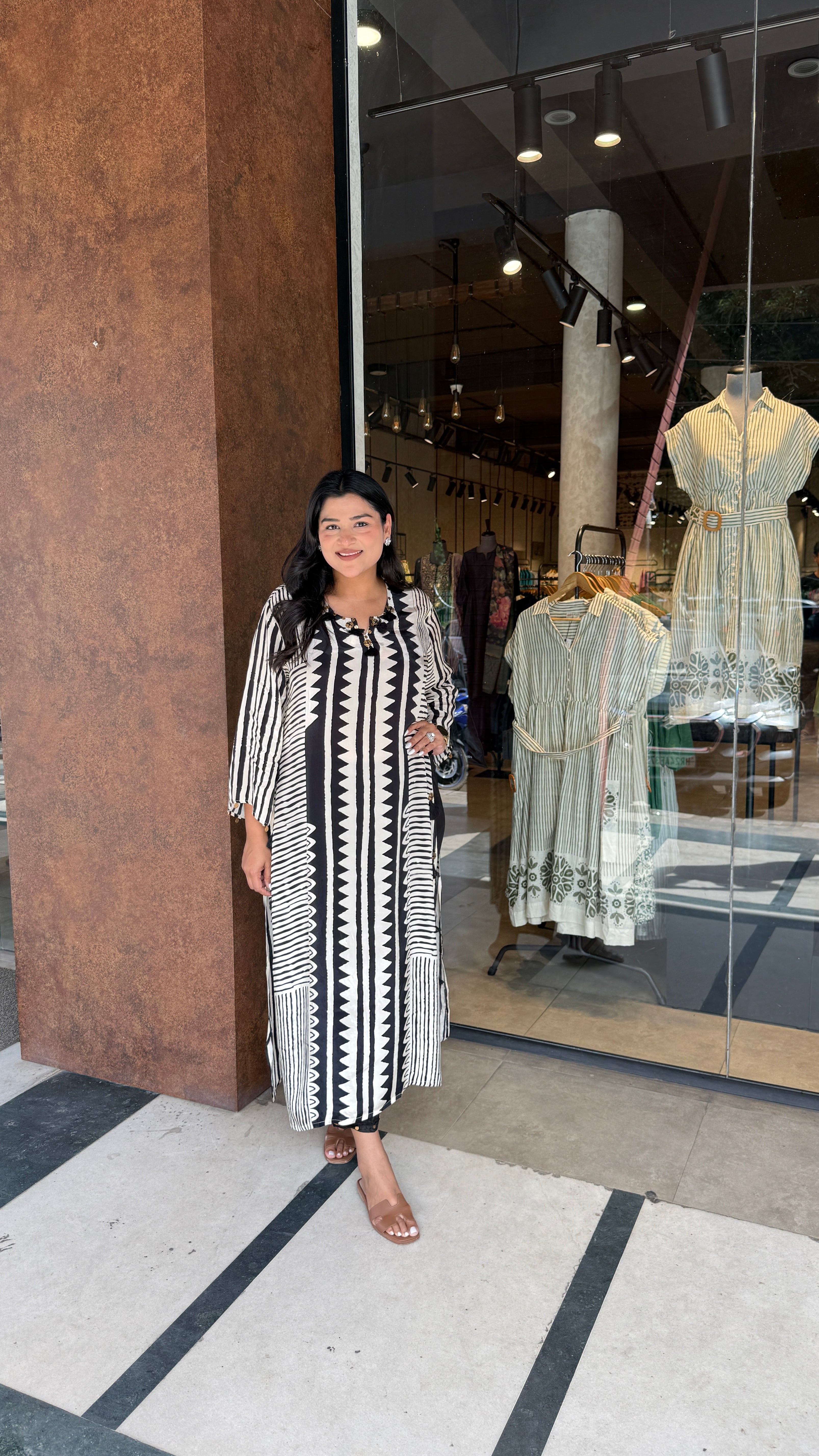 Black Cone Crepe Kurta Pants