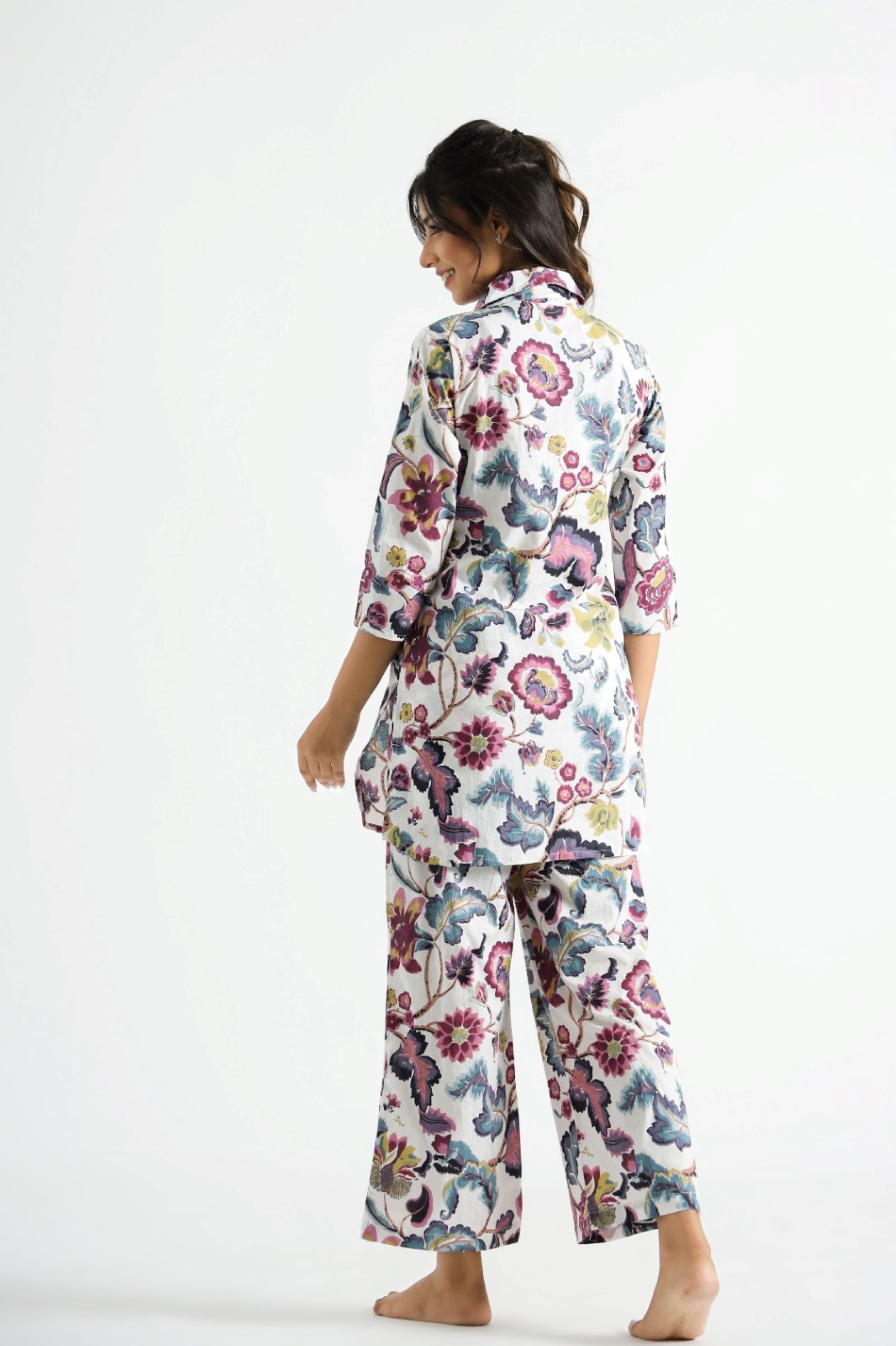 White Blossom Short Cotton Cord Set