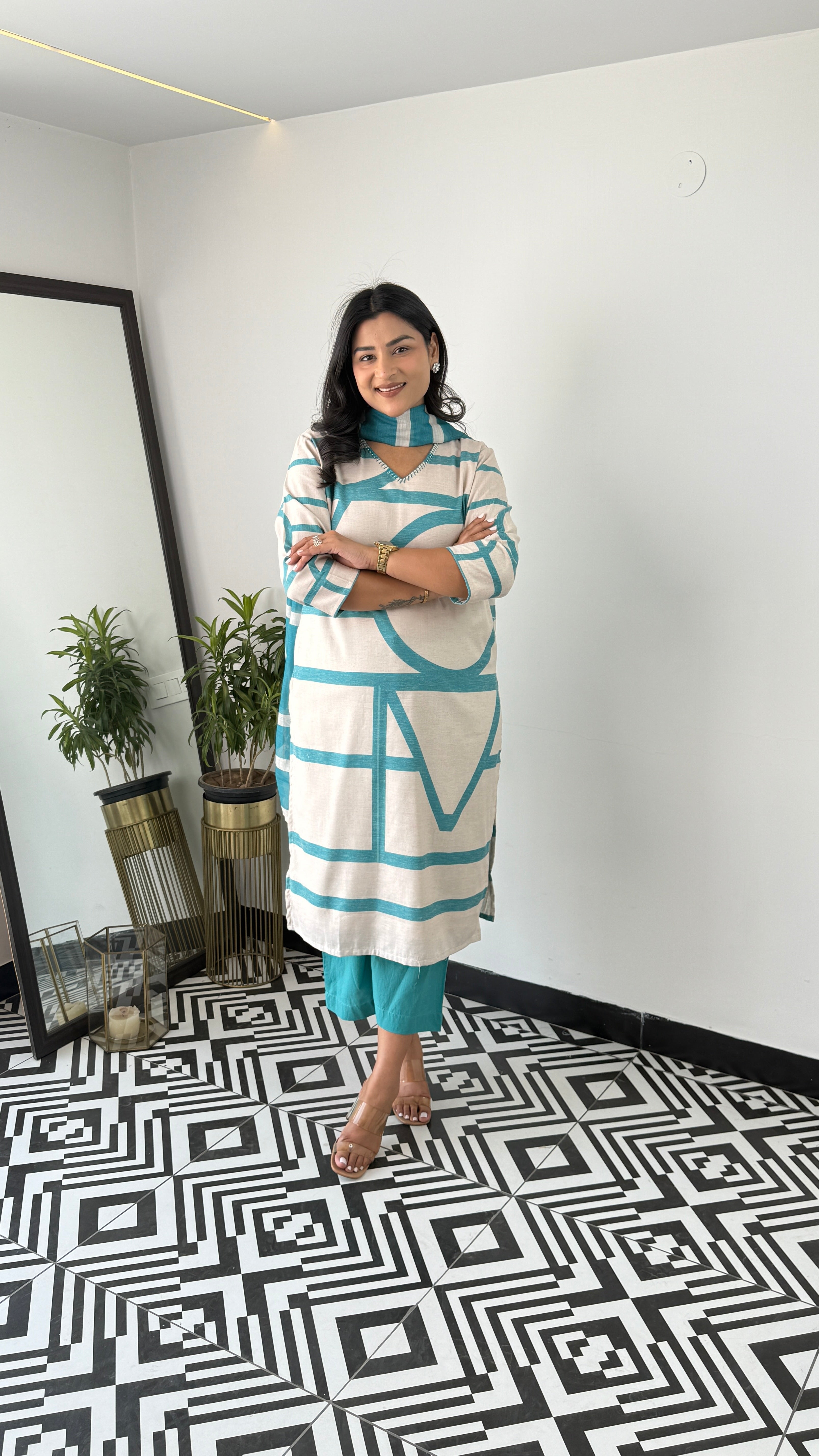 ⁠Textile Turquoise Geometric Suit Set 