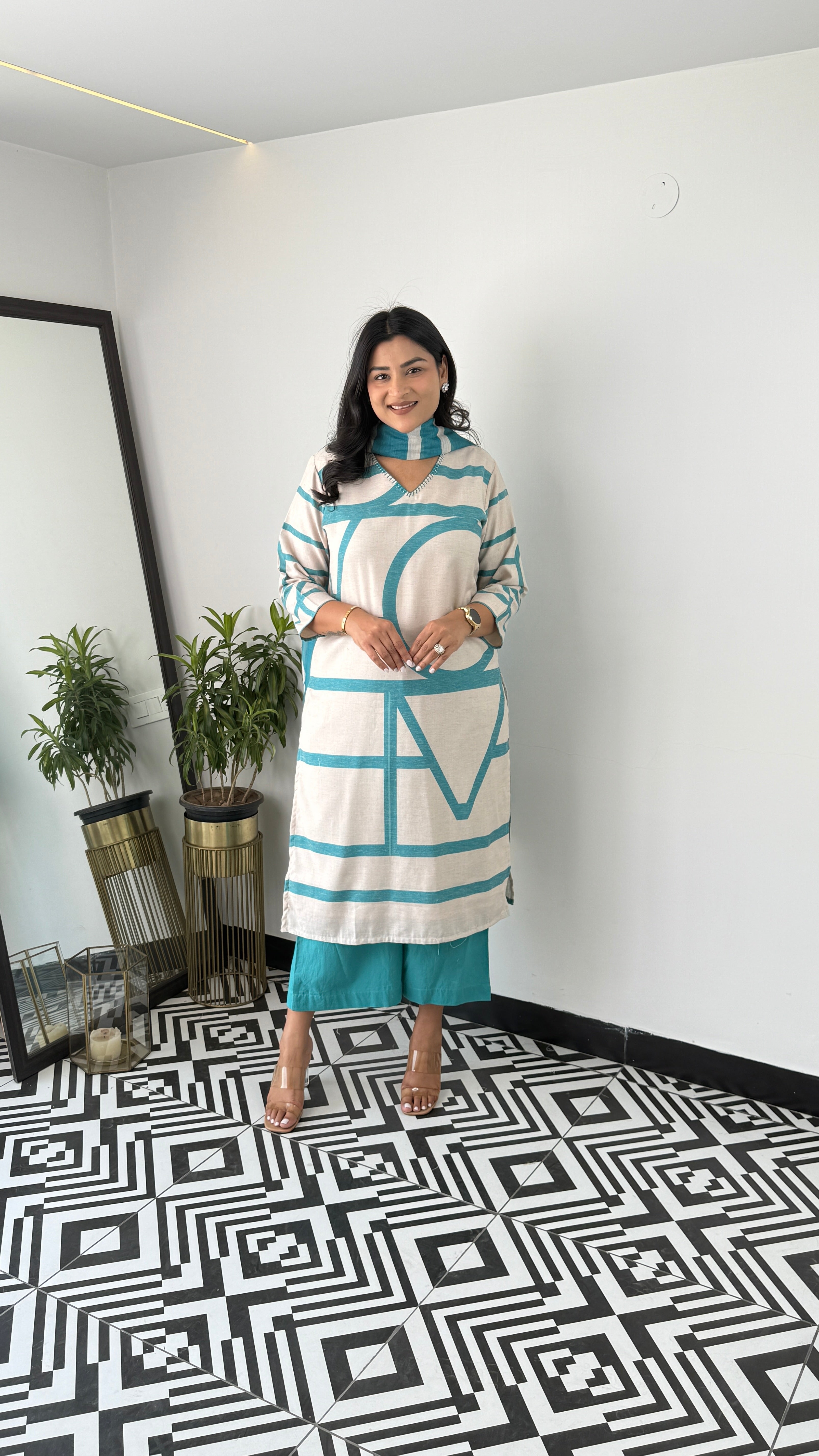 ⁠Textile Turquoise Geometric Suit Set 