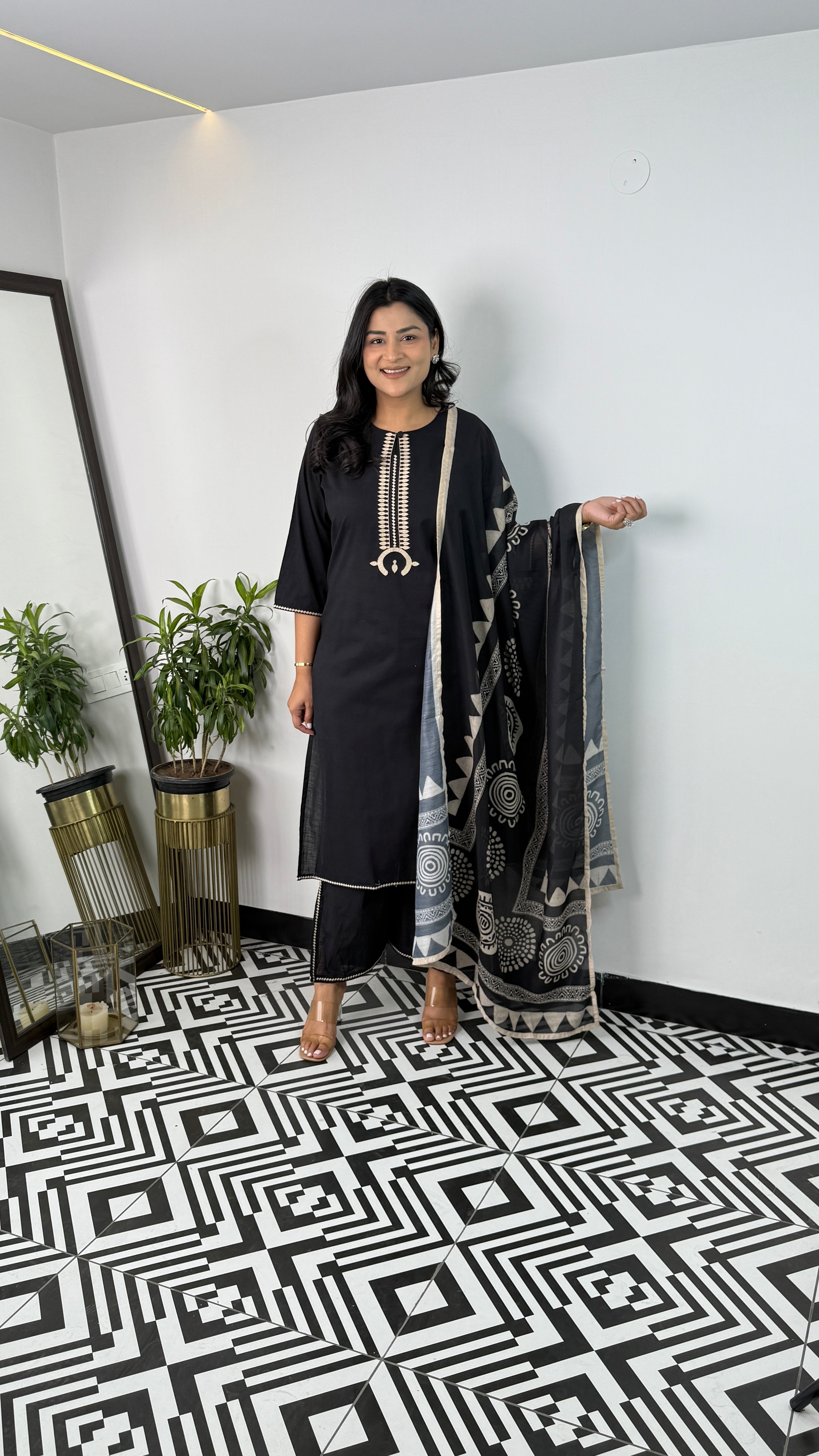 Aarohi Black Suit Set