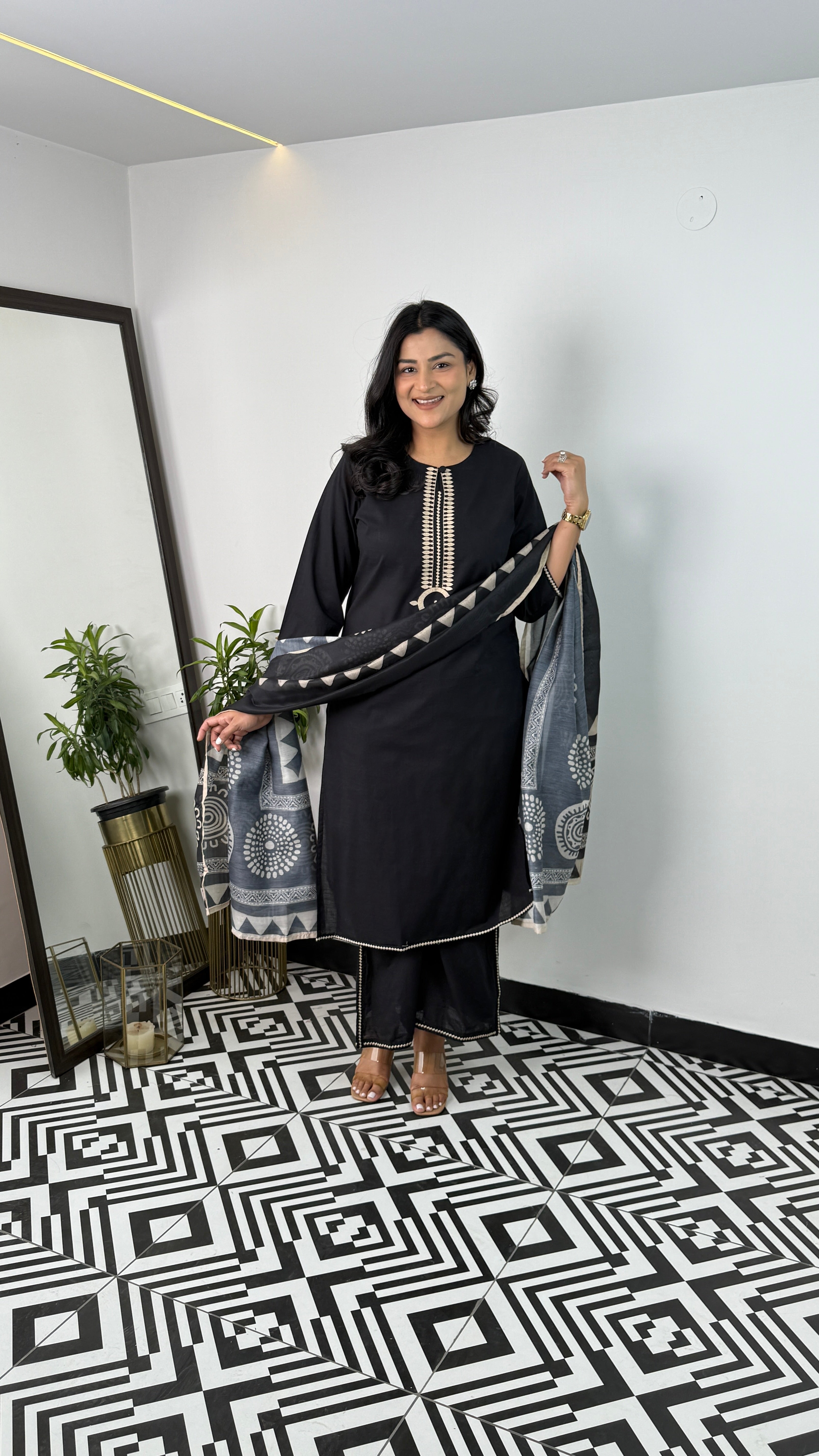 Aarohi Black Suit Set