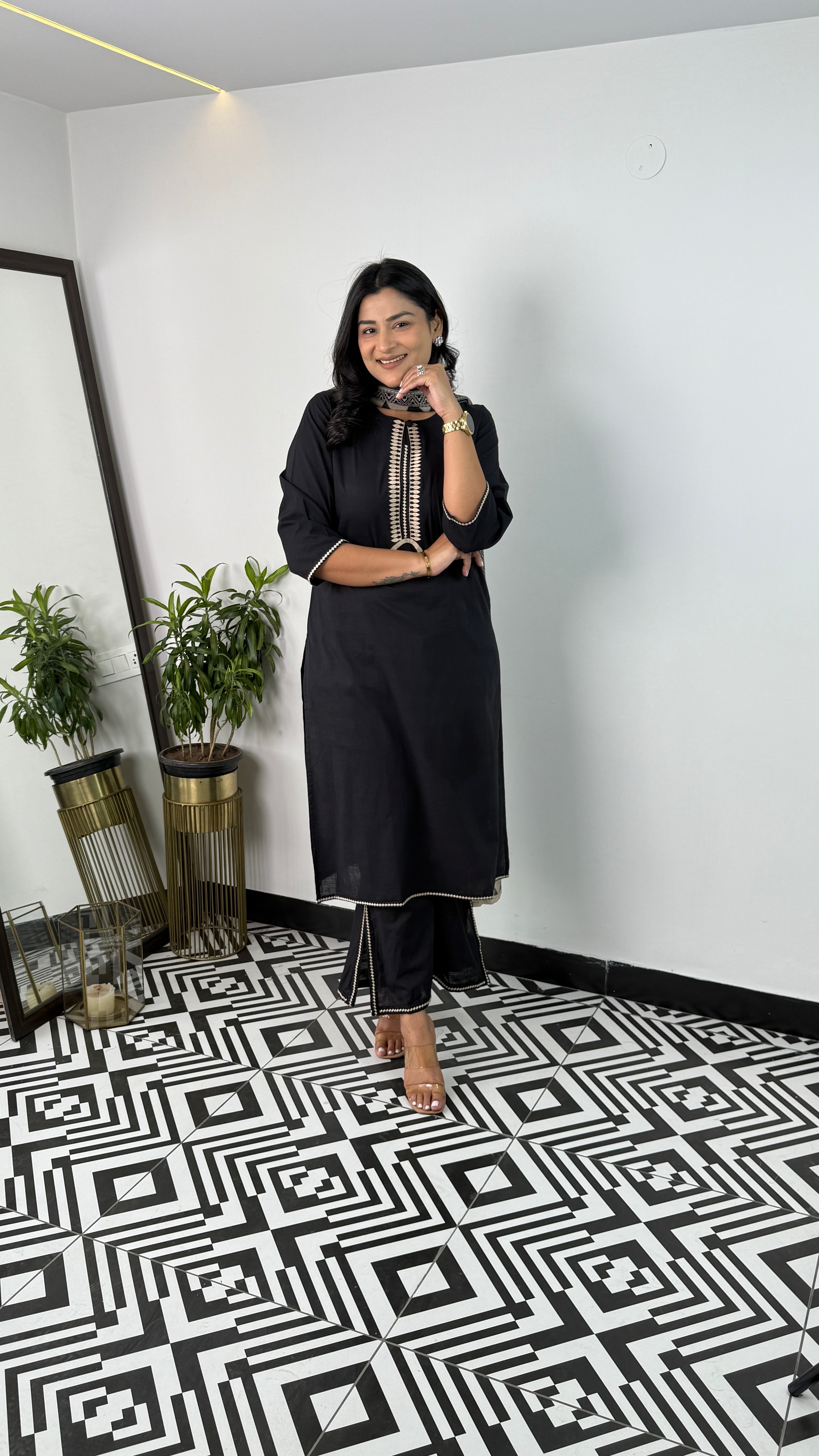 Aarohi Black Suit Set