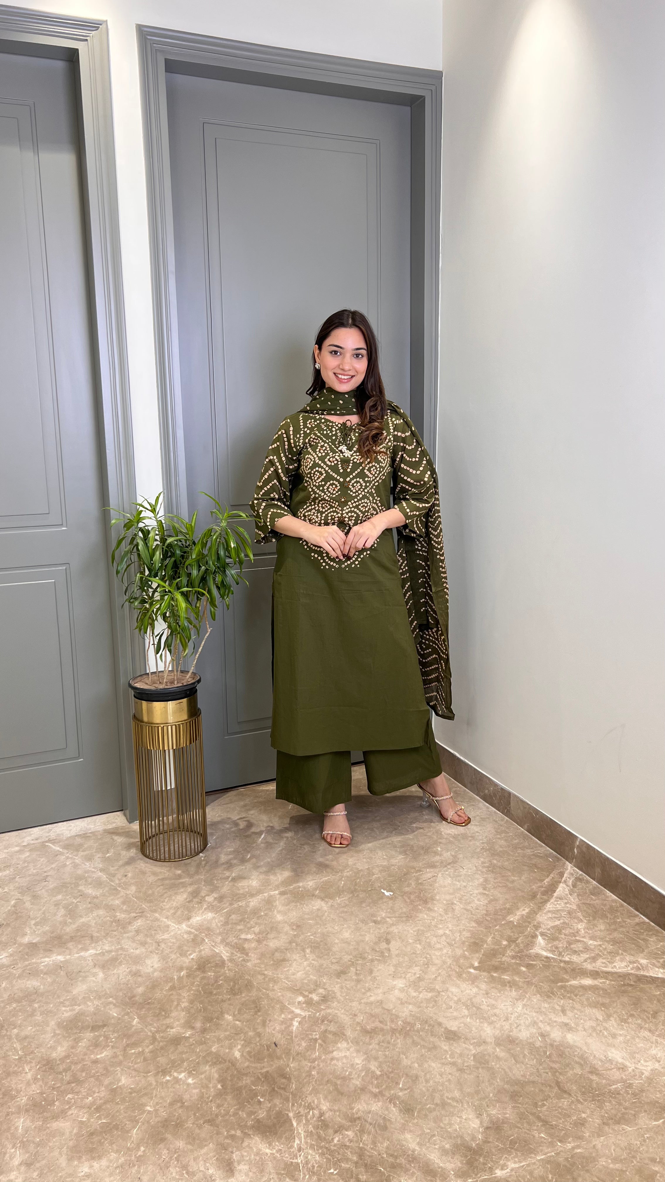 Nysa Green Bandhej Suit Set