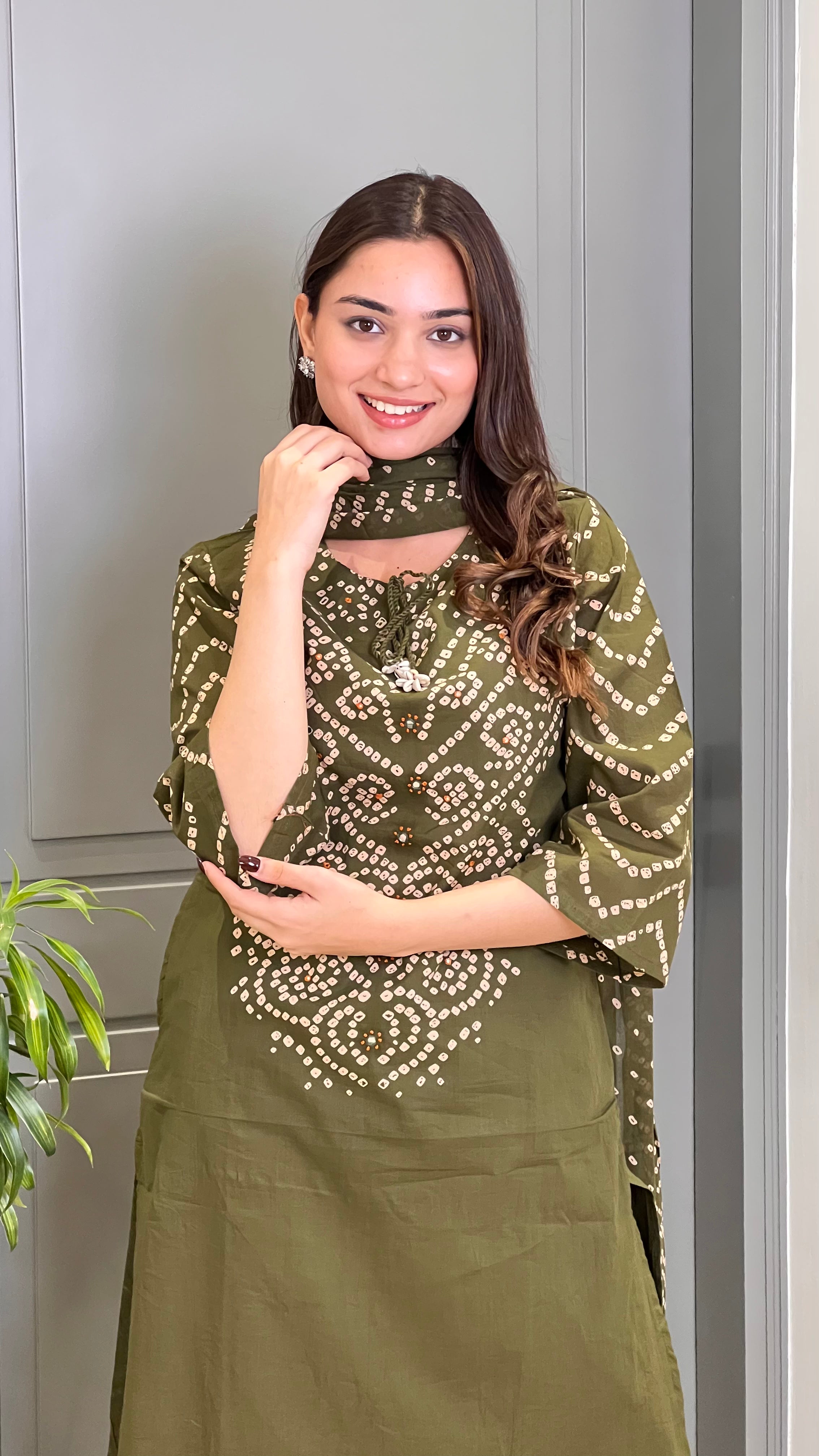 Nysa Green Bandhej Suit Set