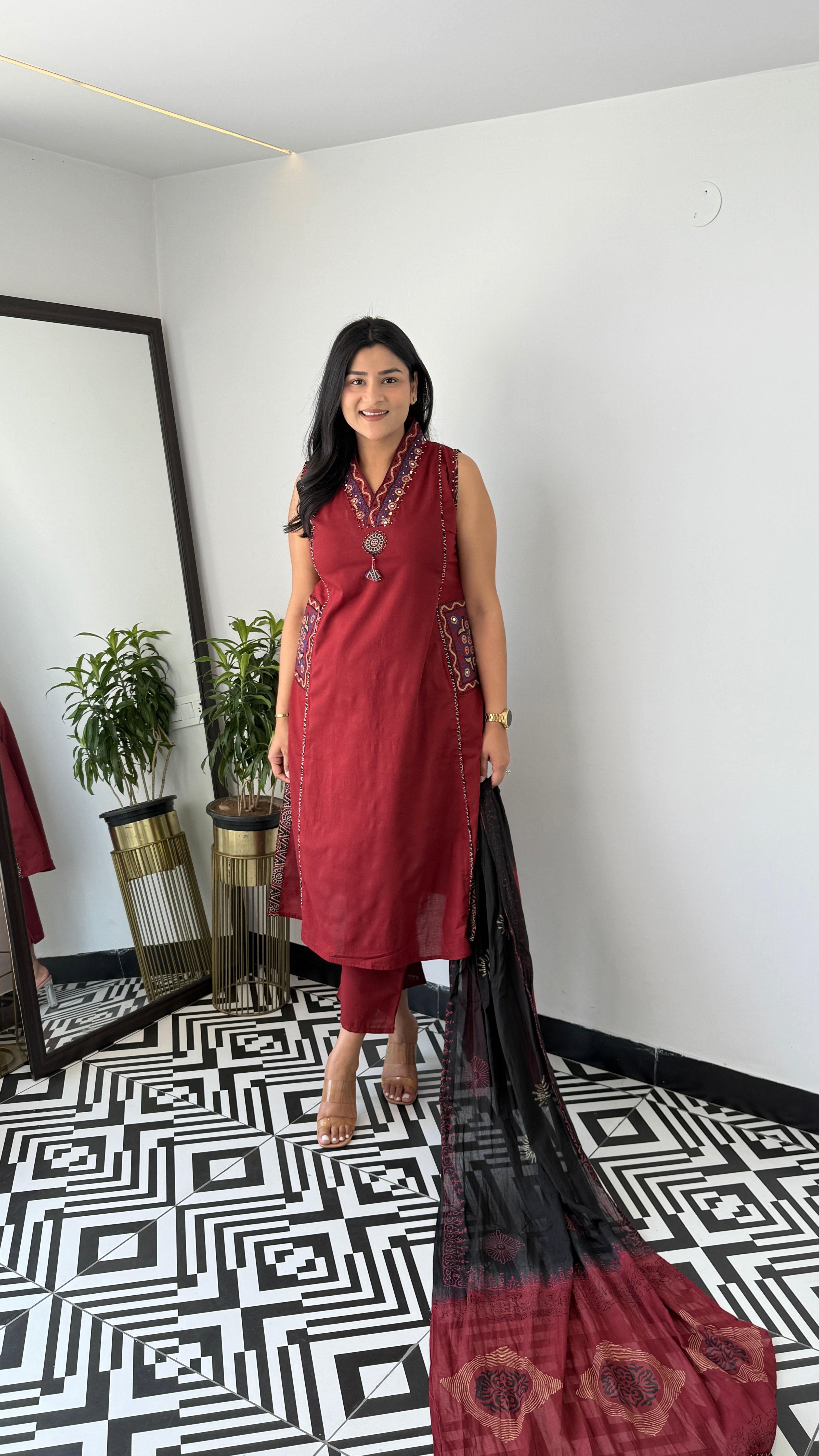 Tara Maroon Cutsleeve Suit Set