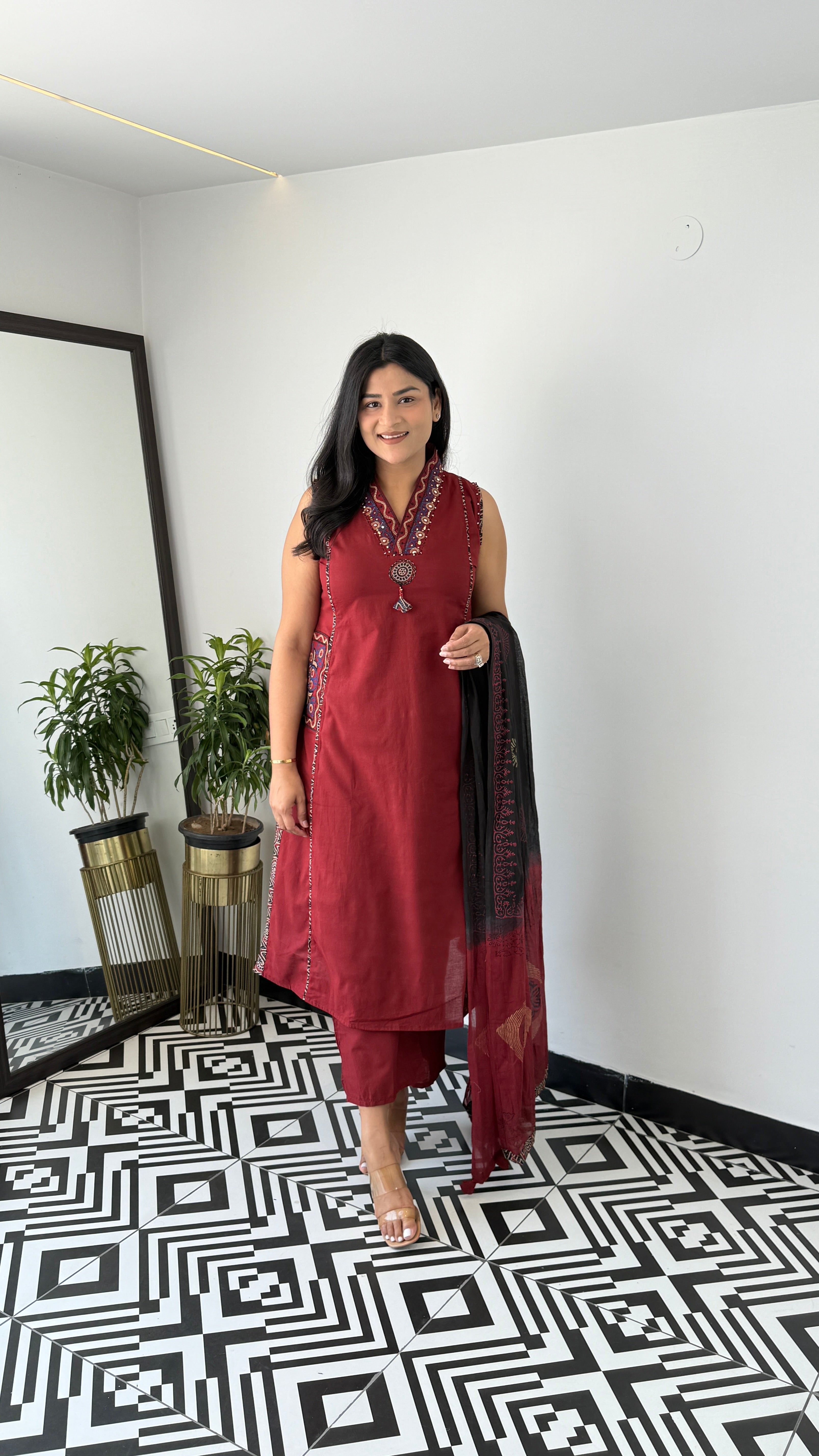 Tara Maroon Cutsleeve Suit Set