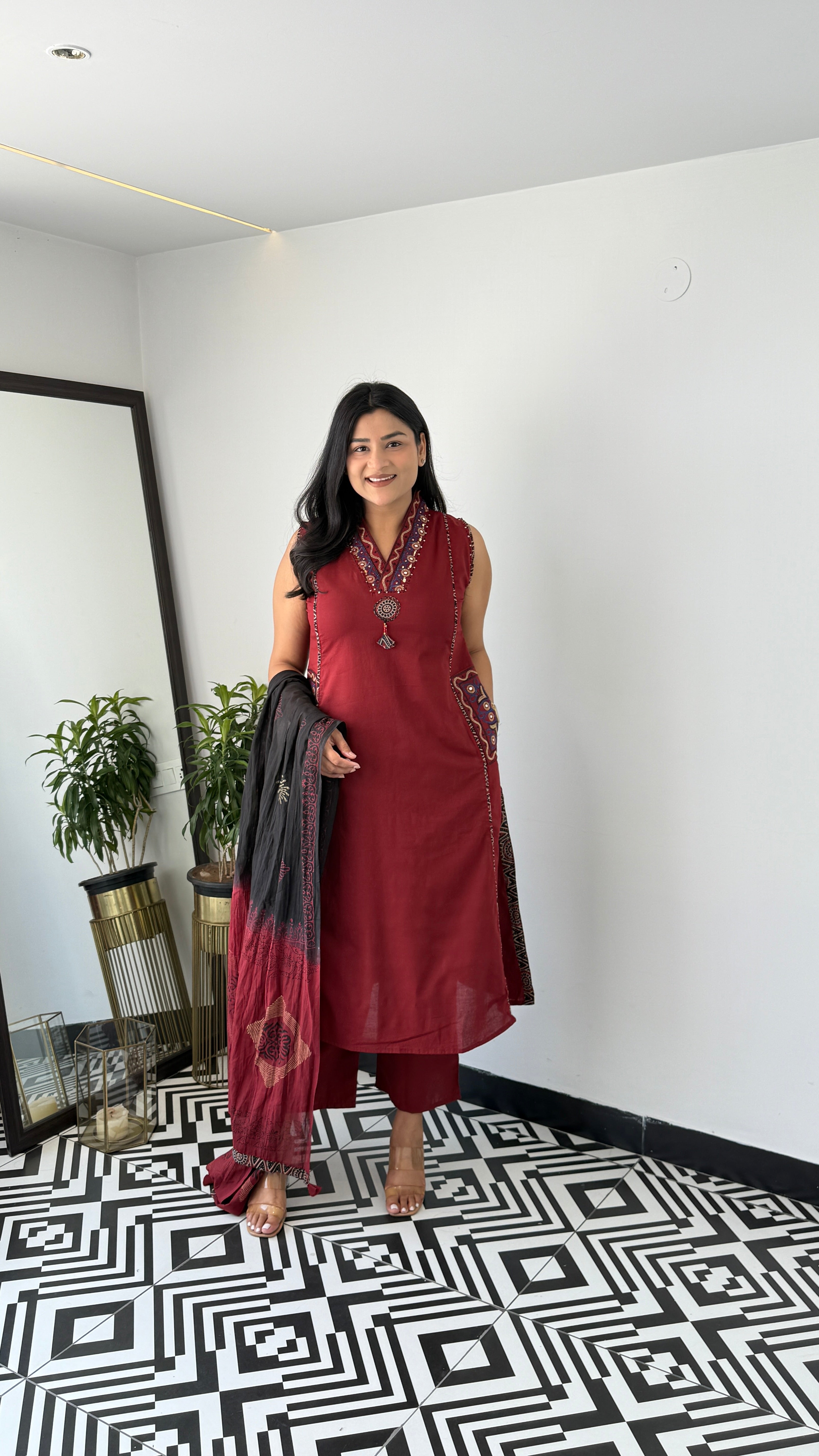 Tara Maroon Cutsleeve Suit Set