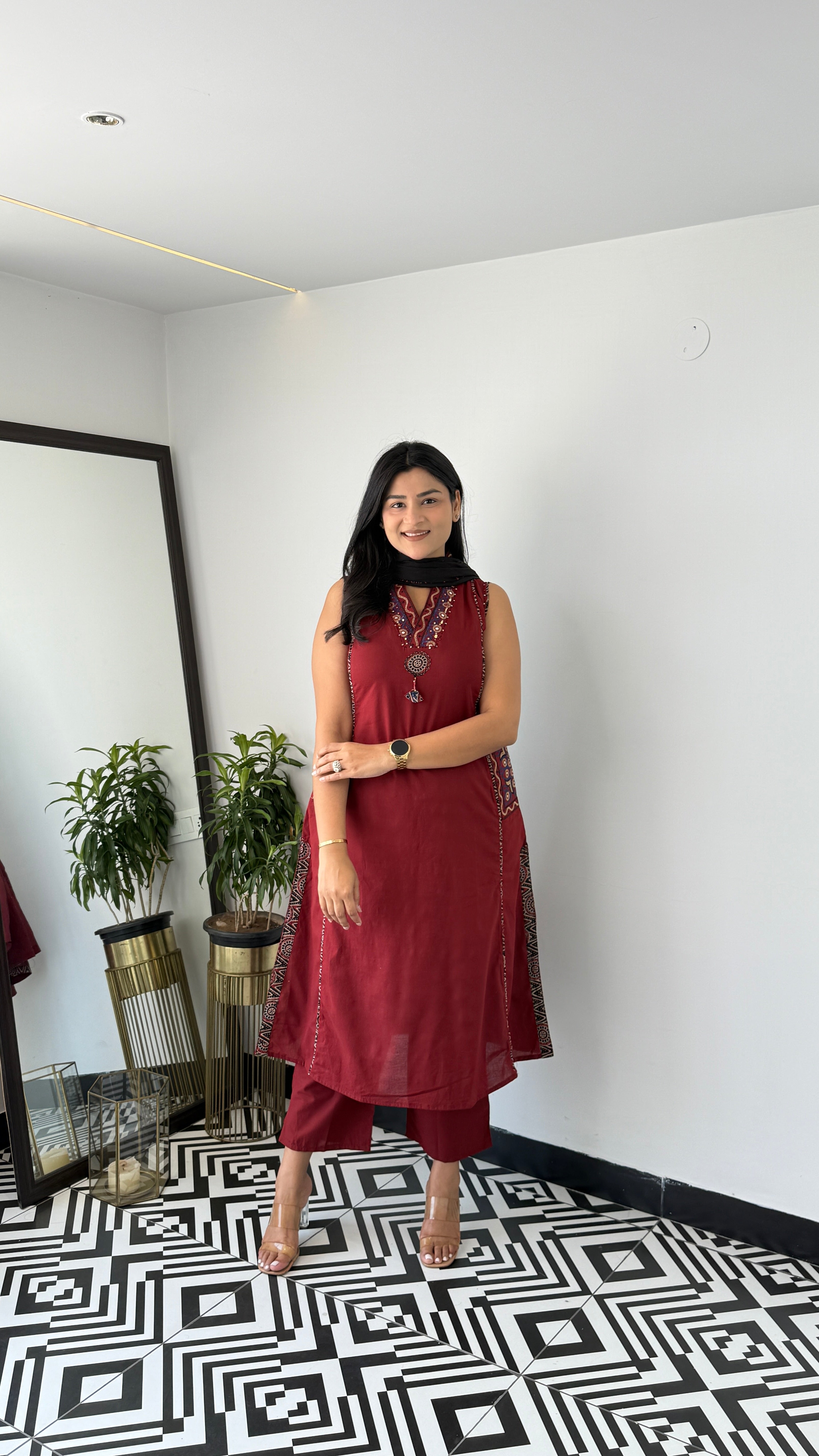 Tara Maroon Cutsleeve Suit Set