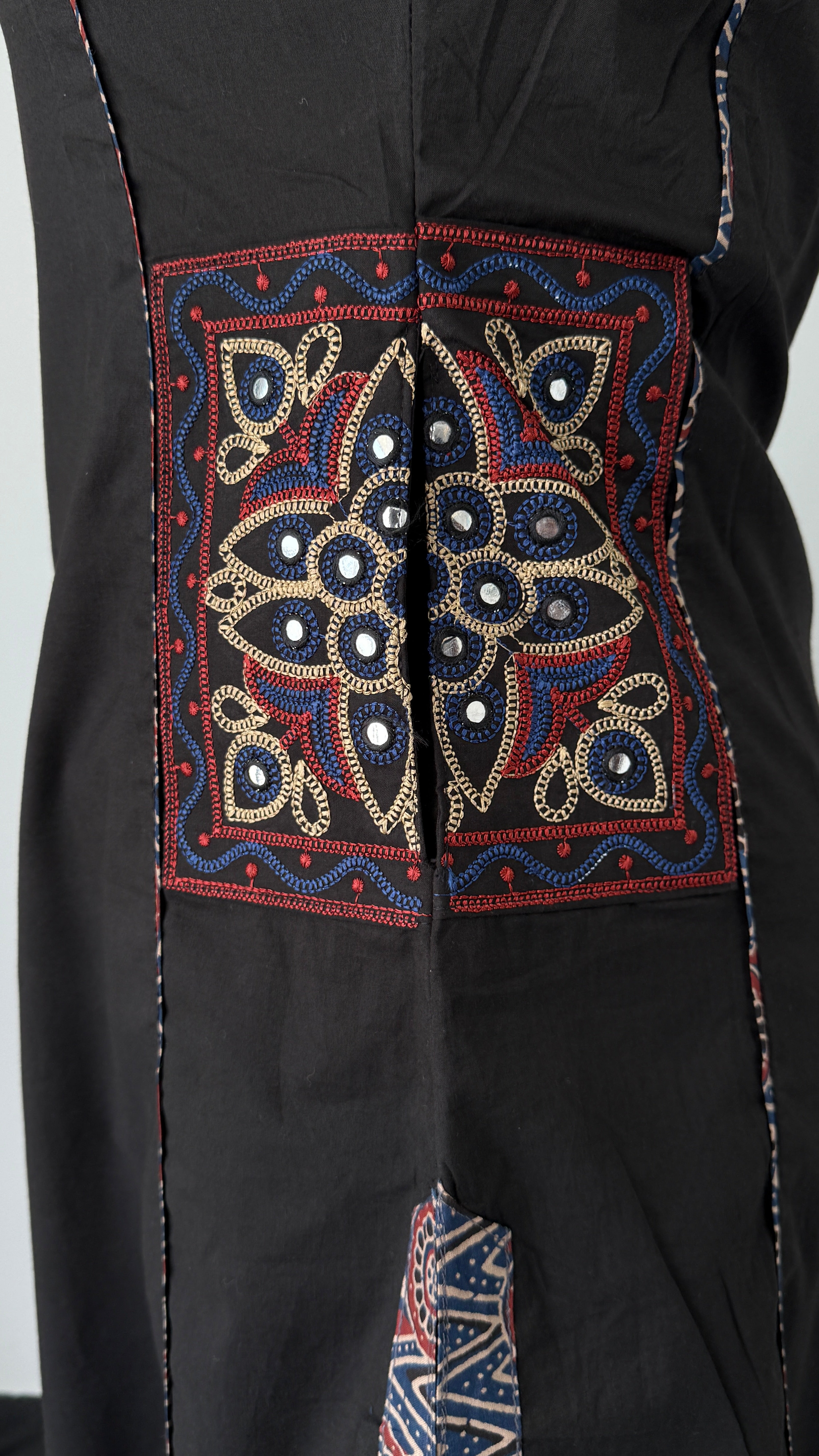 Tara Black Cutsleeve Suit Set 