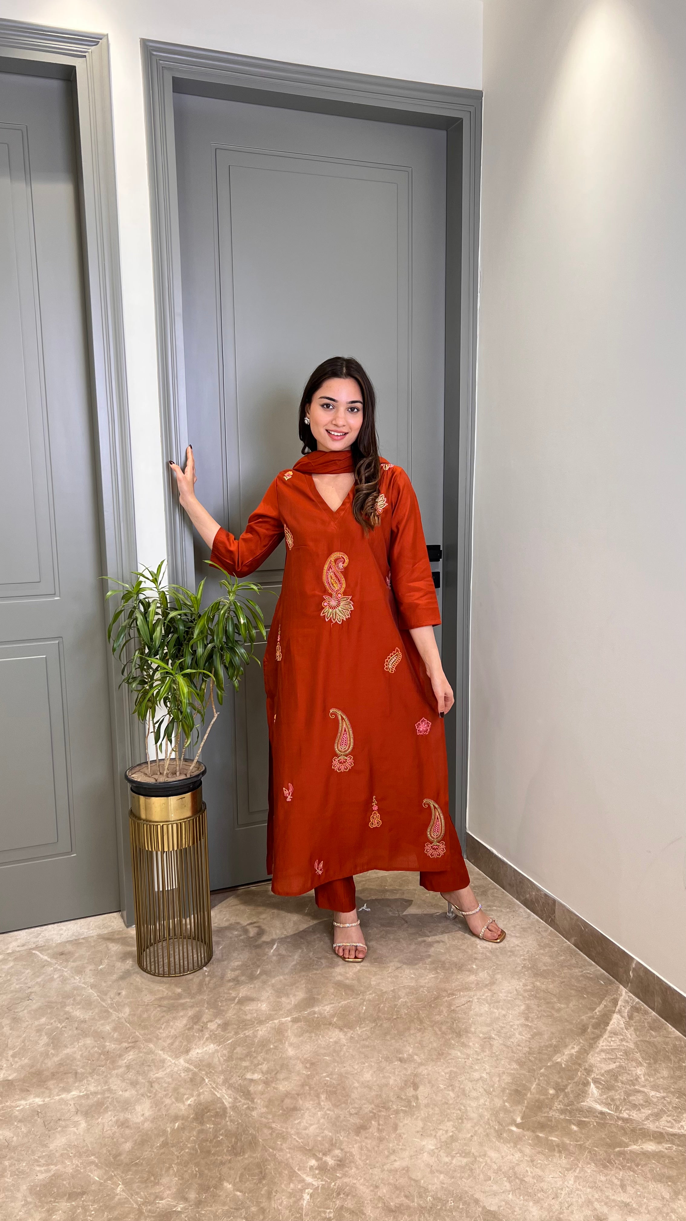 Ambi Threadwork Rust Suit Se