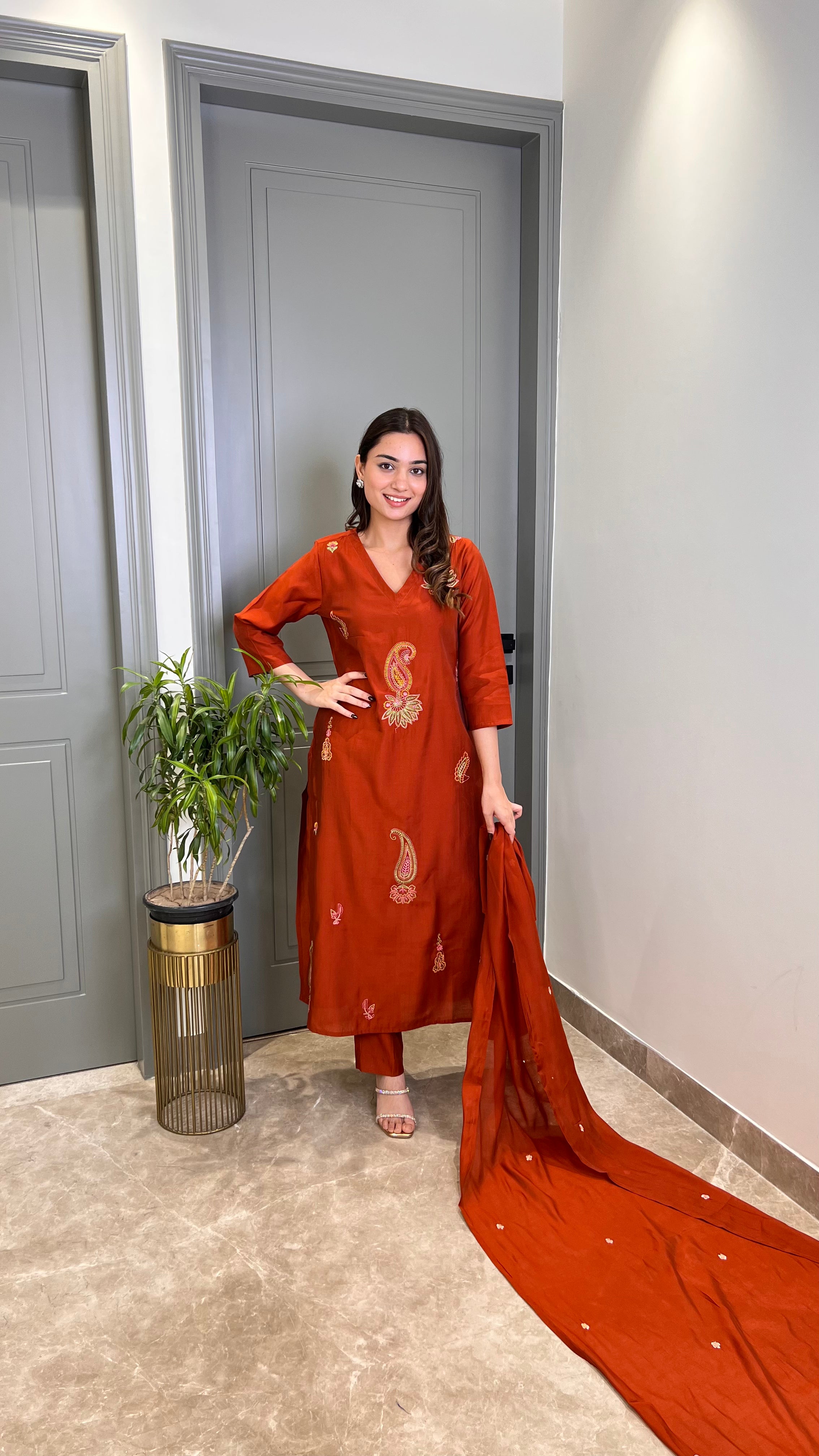 Ambi Threadwork Rust Suit Se