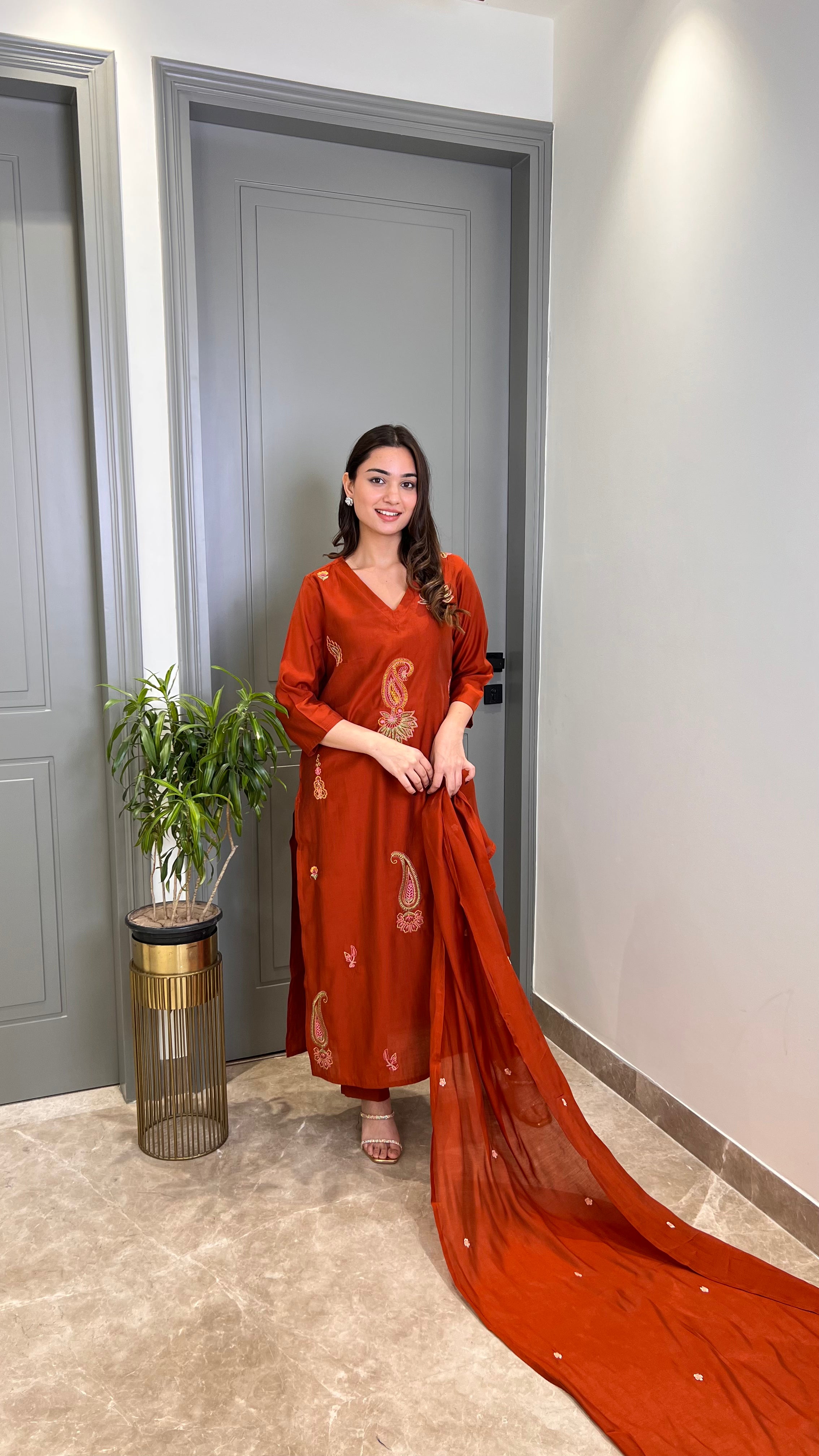 Ambi Threadwork Rust Suit Se