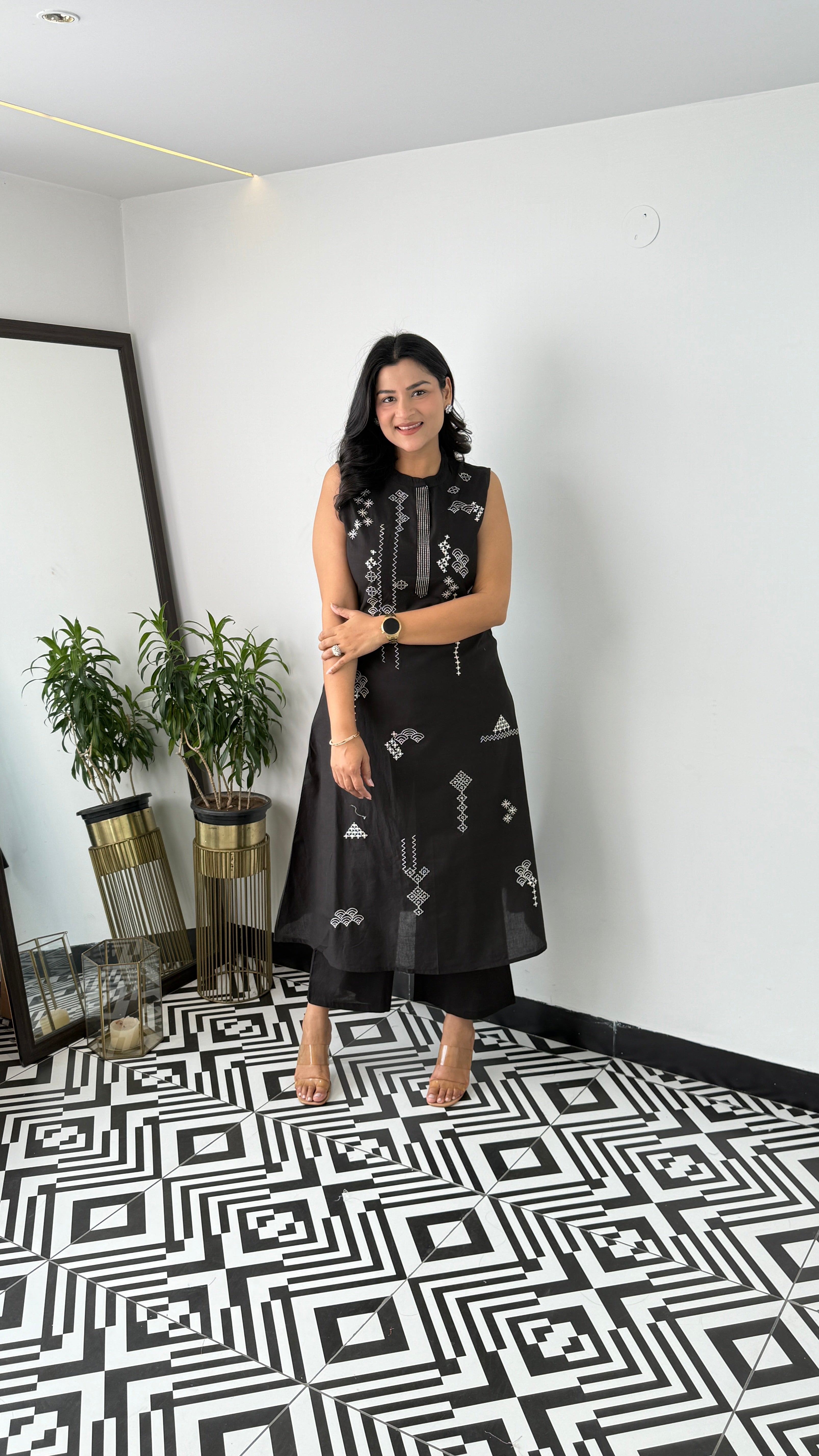 ⁠Sleeveless Black Wifi Kurta Pants