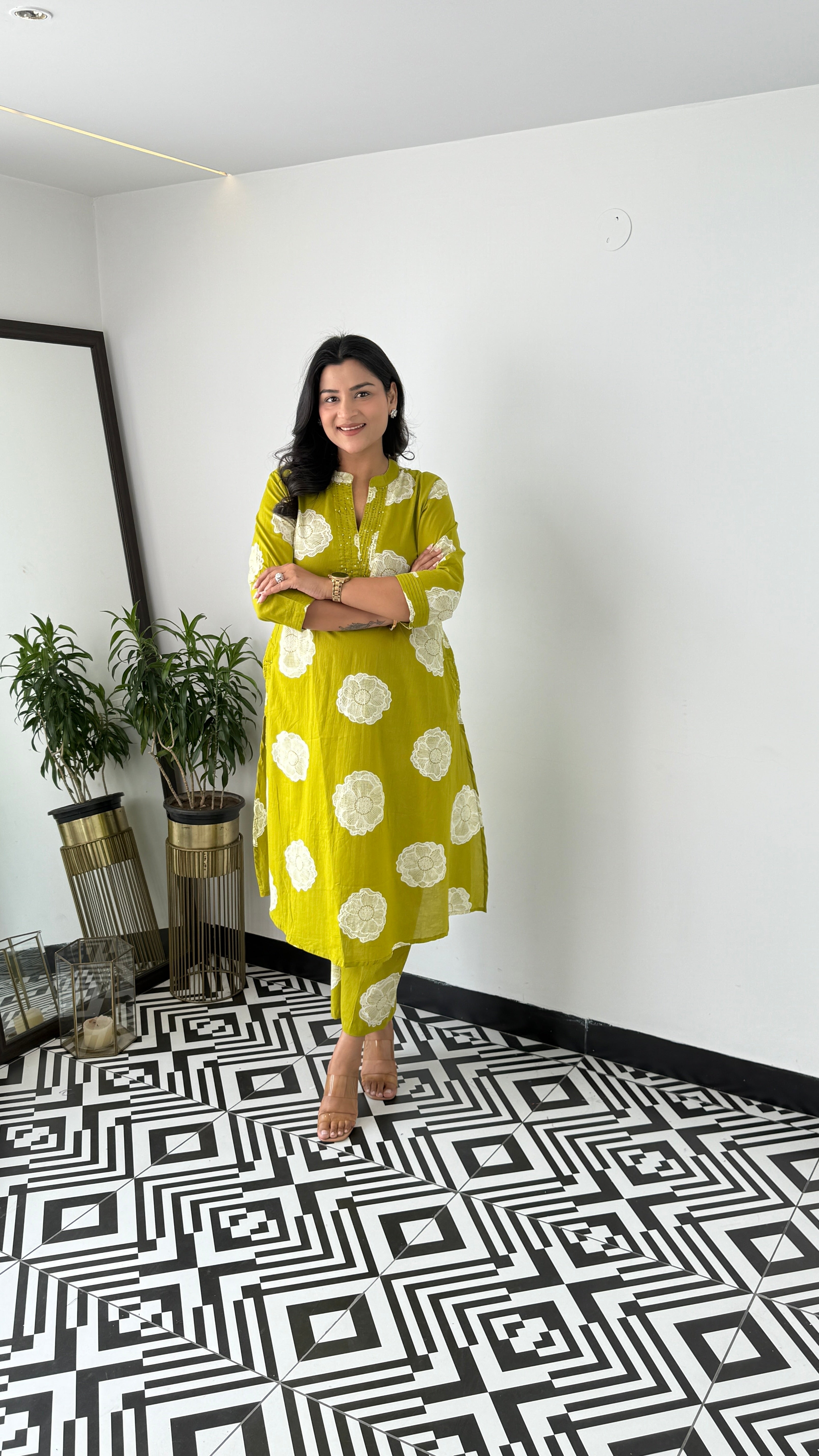 Charming Green Flower Kurta Pants 