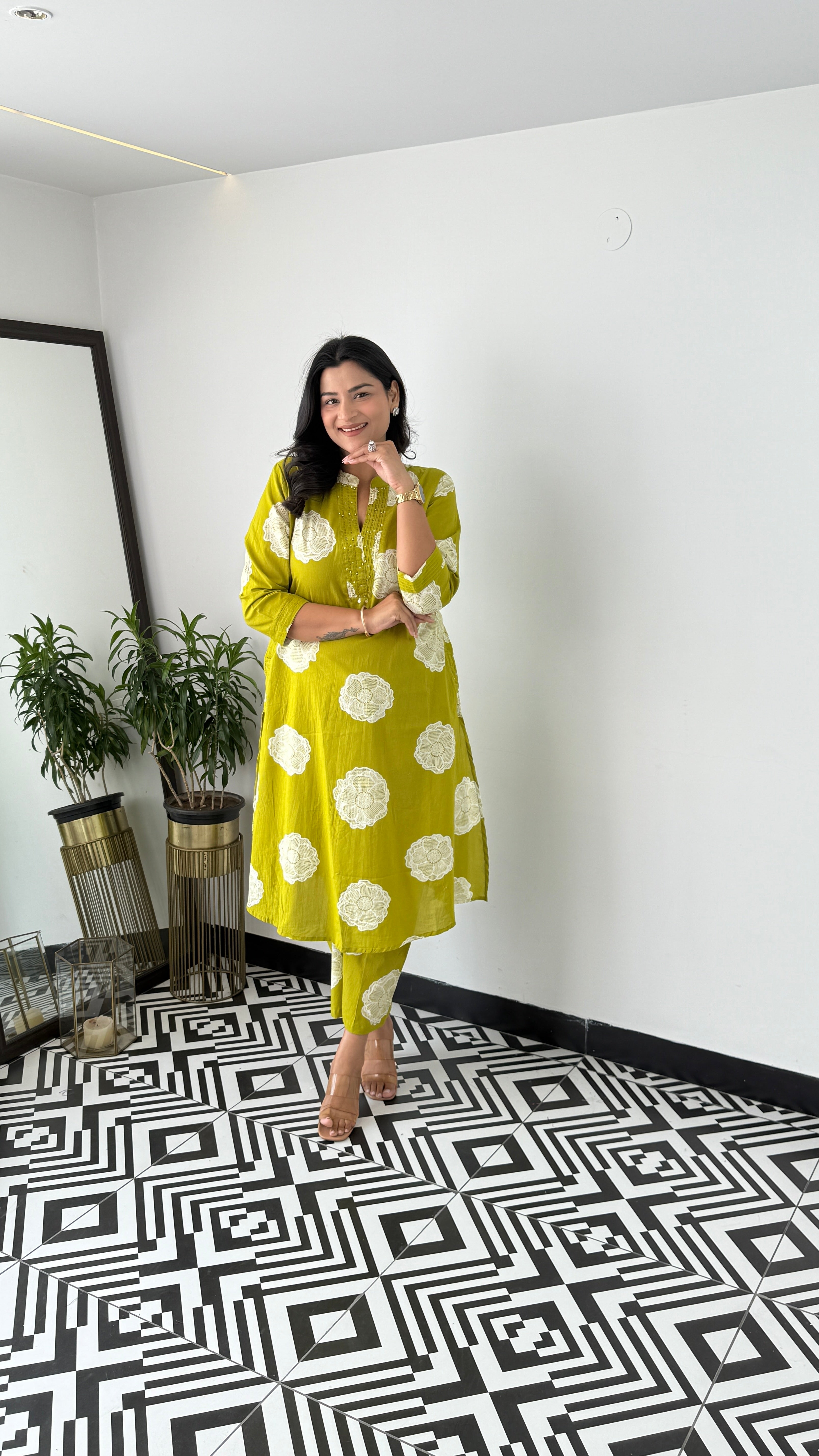 Charming Green Flower Kurta Pants 