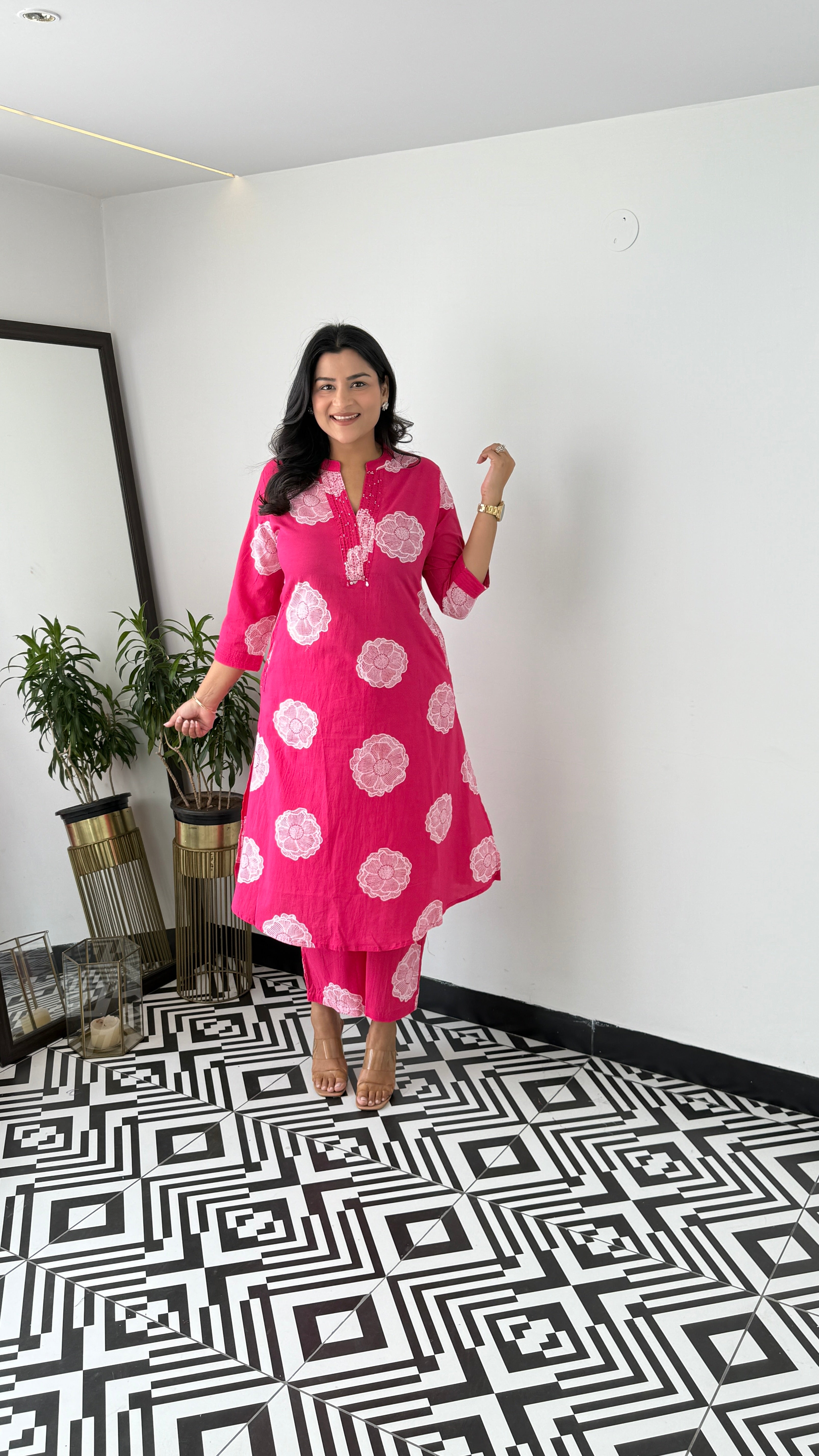 Charming Magenta Flower Kurta Pants