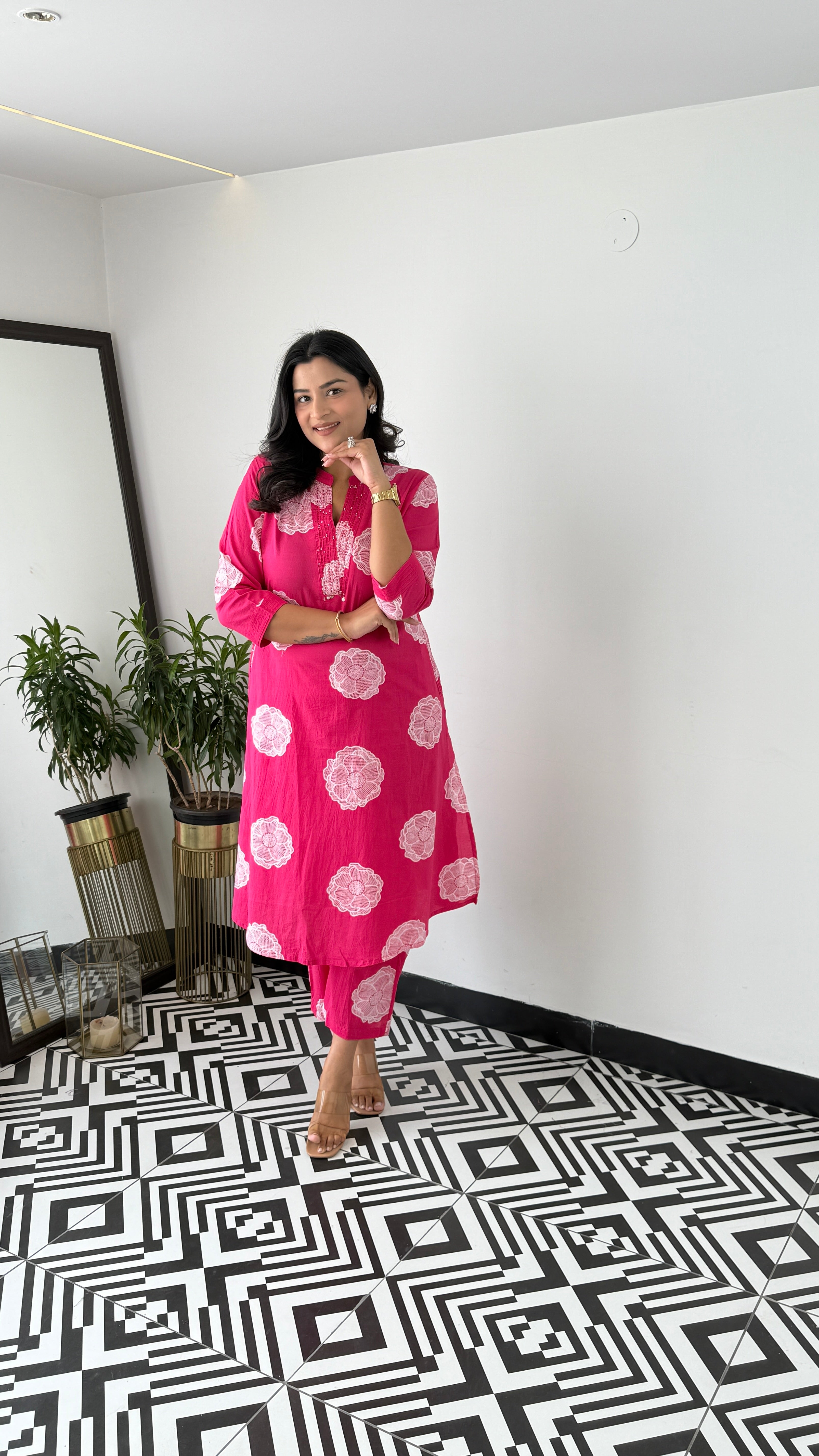 Charming Magenta Flower Kurta Pants