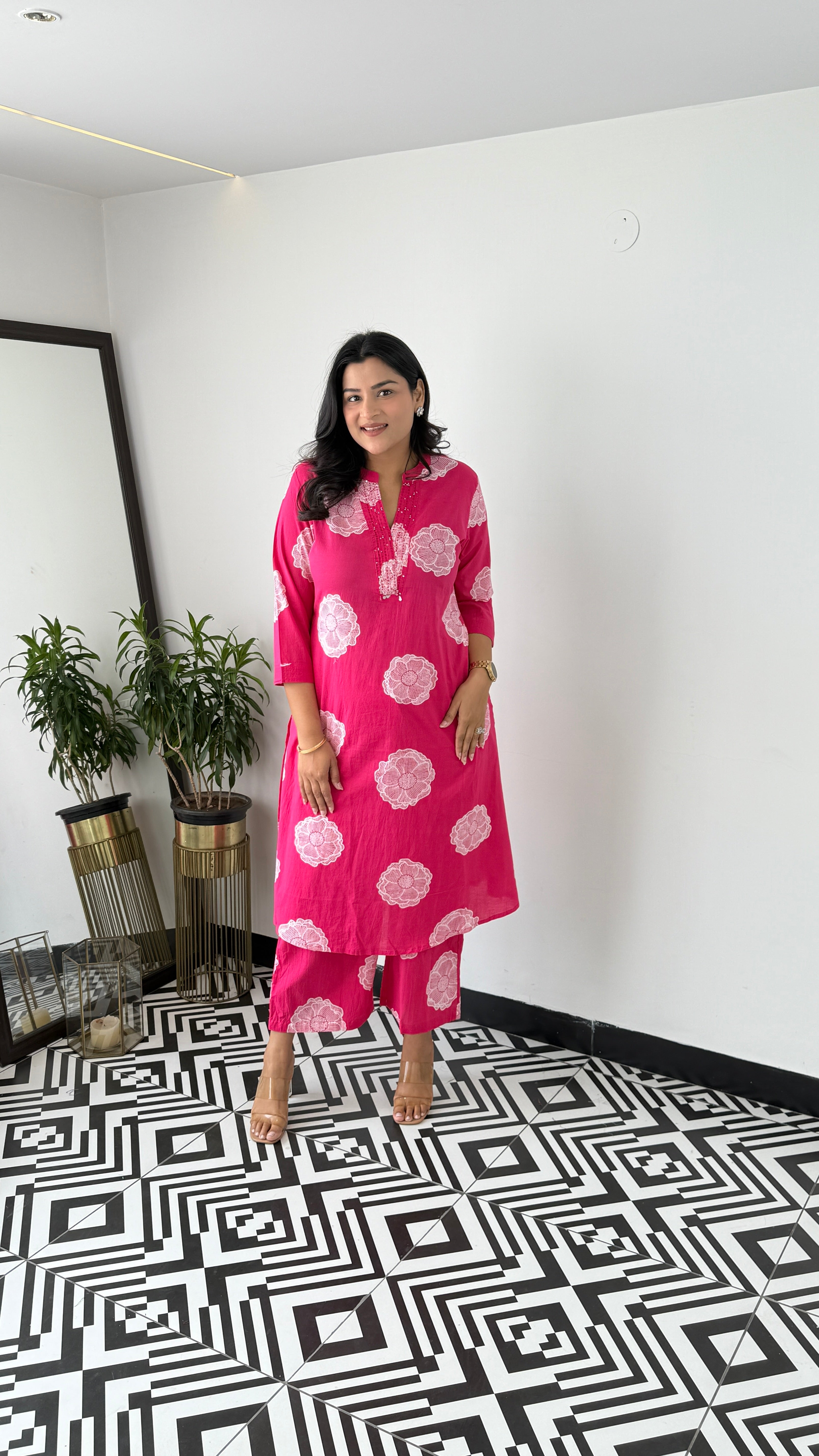Charming Magenta Flower Kurta Pants