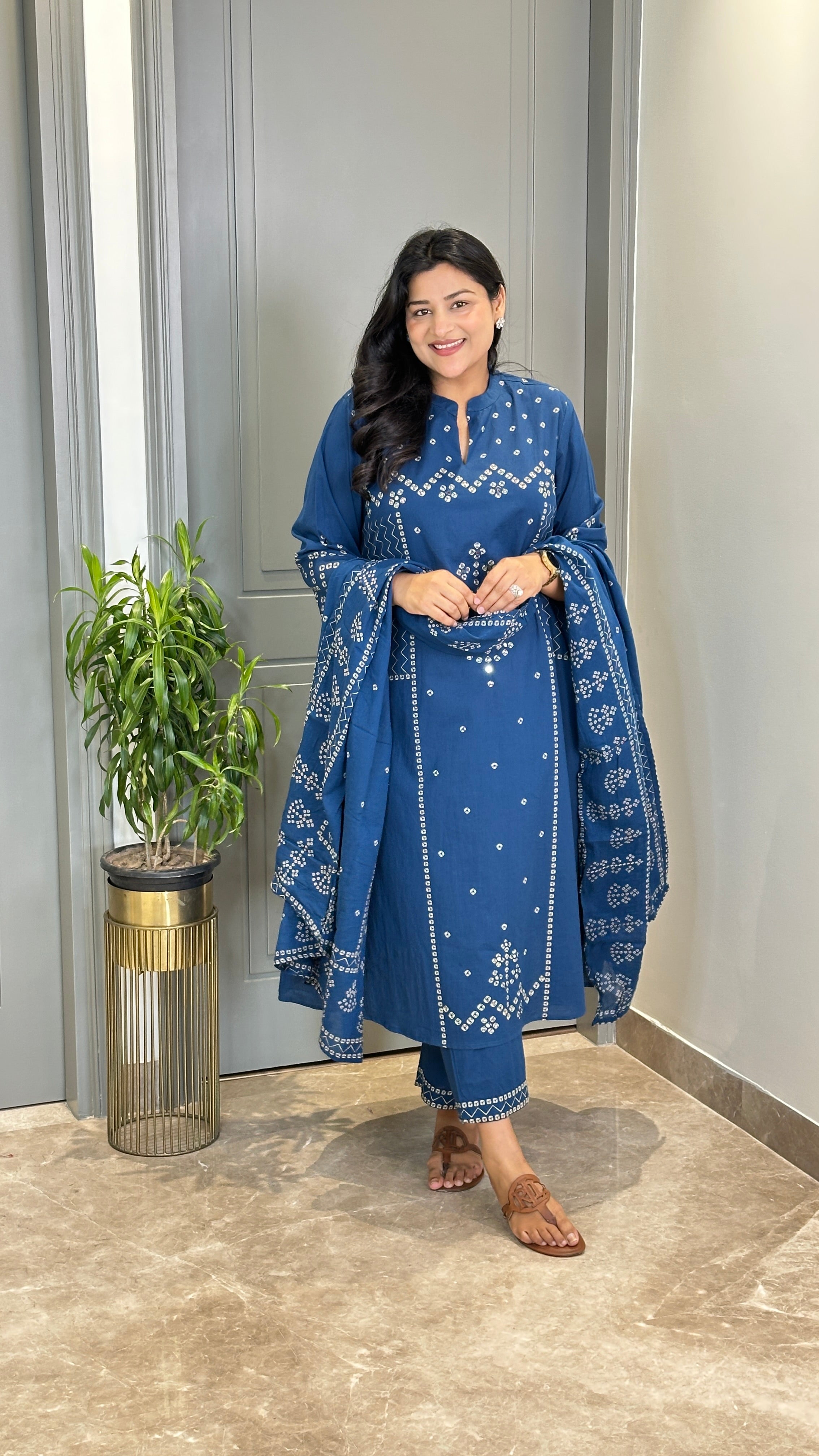 ⁠Bandhej Blue Square Suit Set