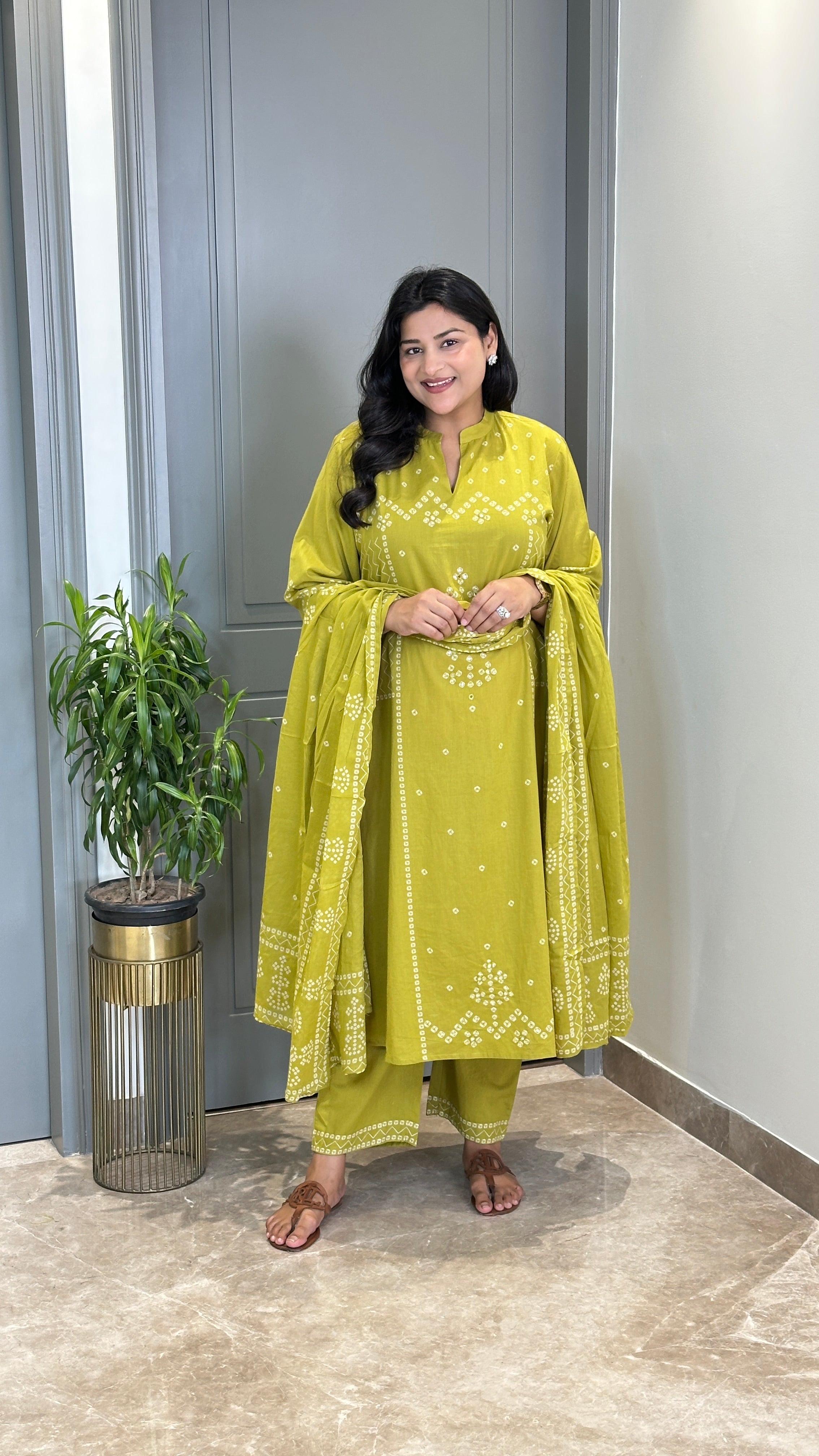 Bandhej Green Square Suit Set