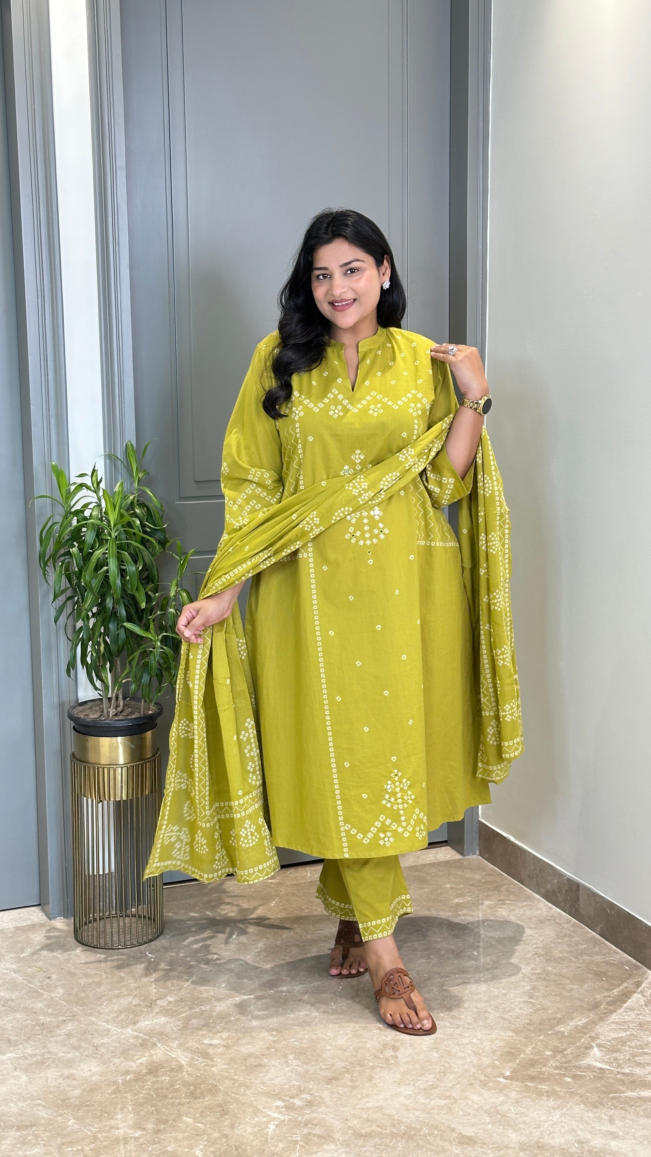 Bandhej Green Square Suit Set