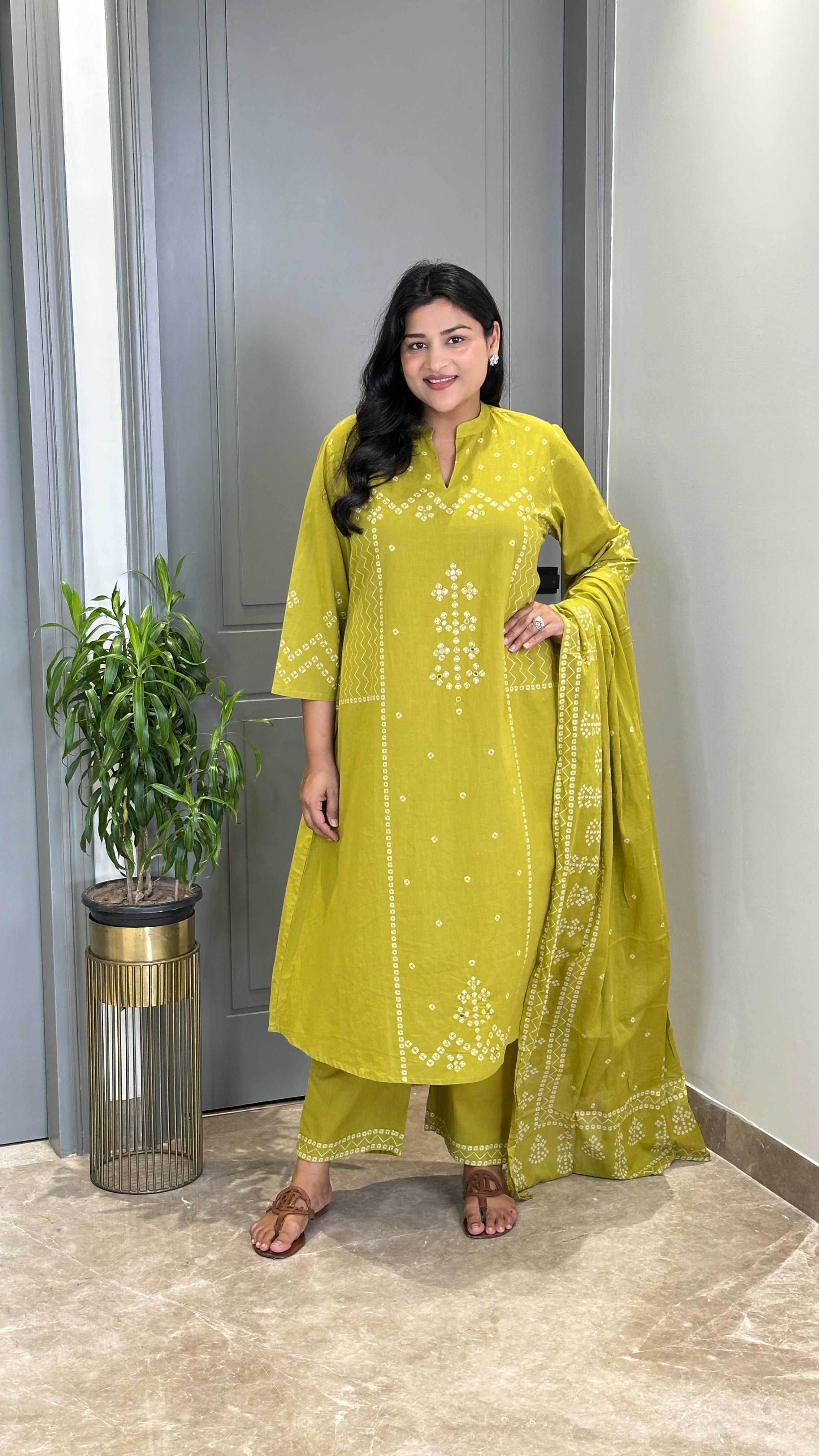 Bandhej Green Square Suit Set