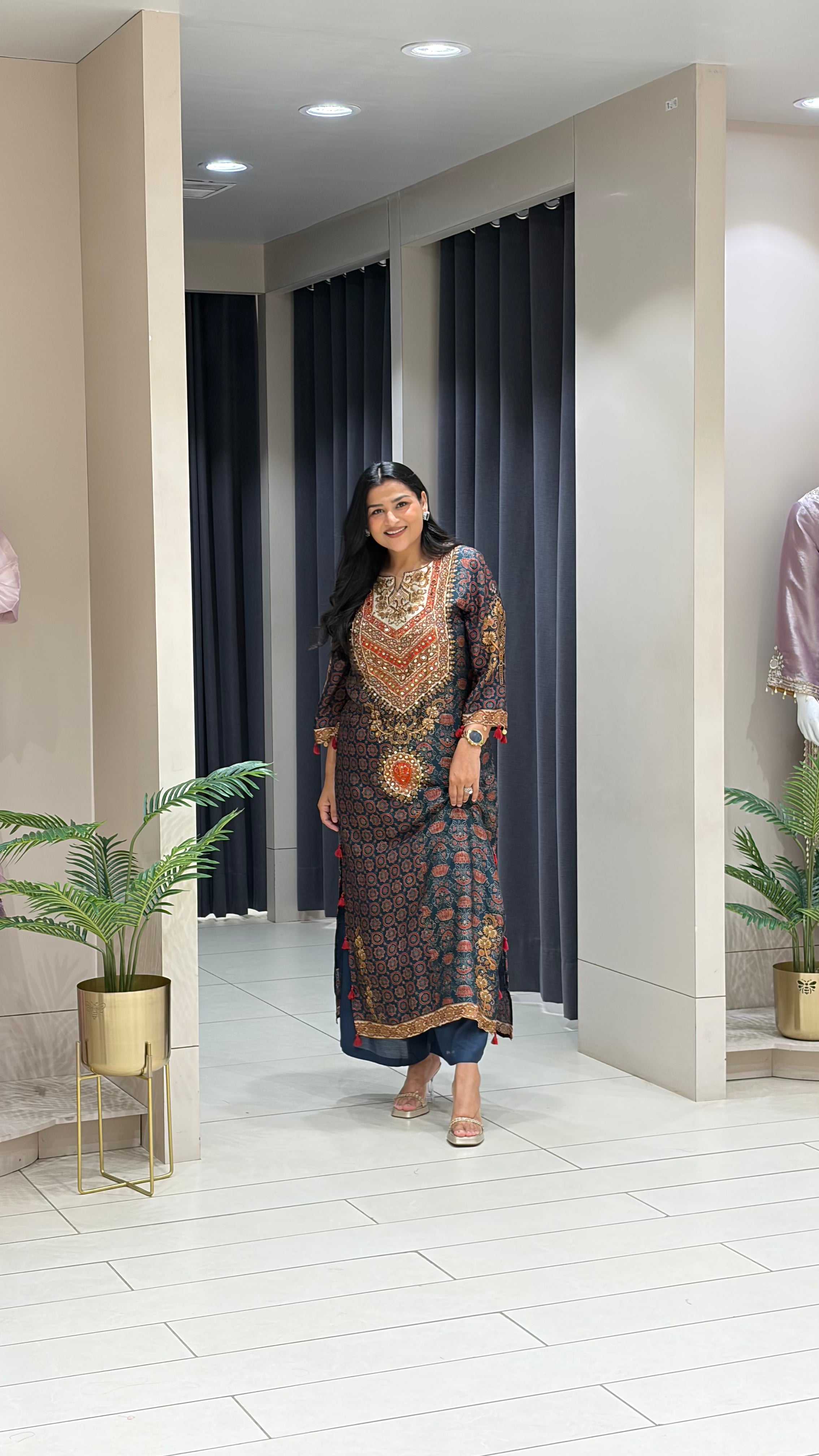 Black and Grey Silk Firan shrisa.in