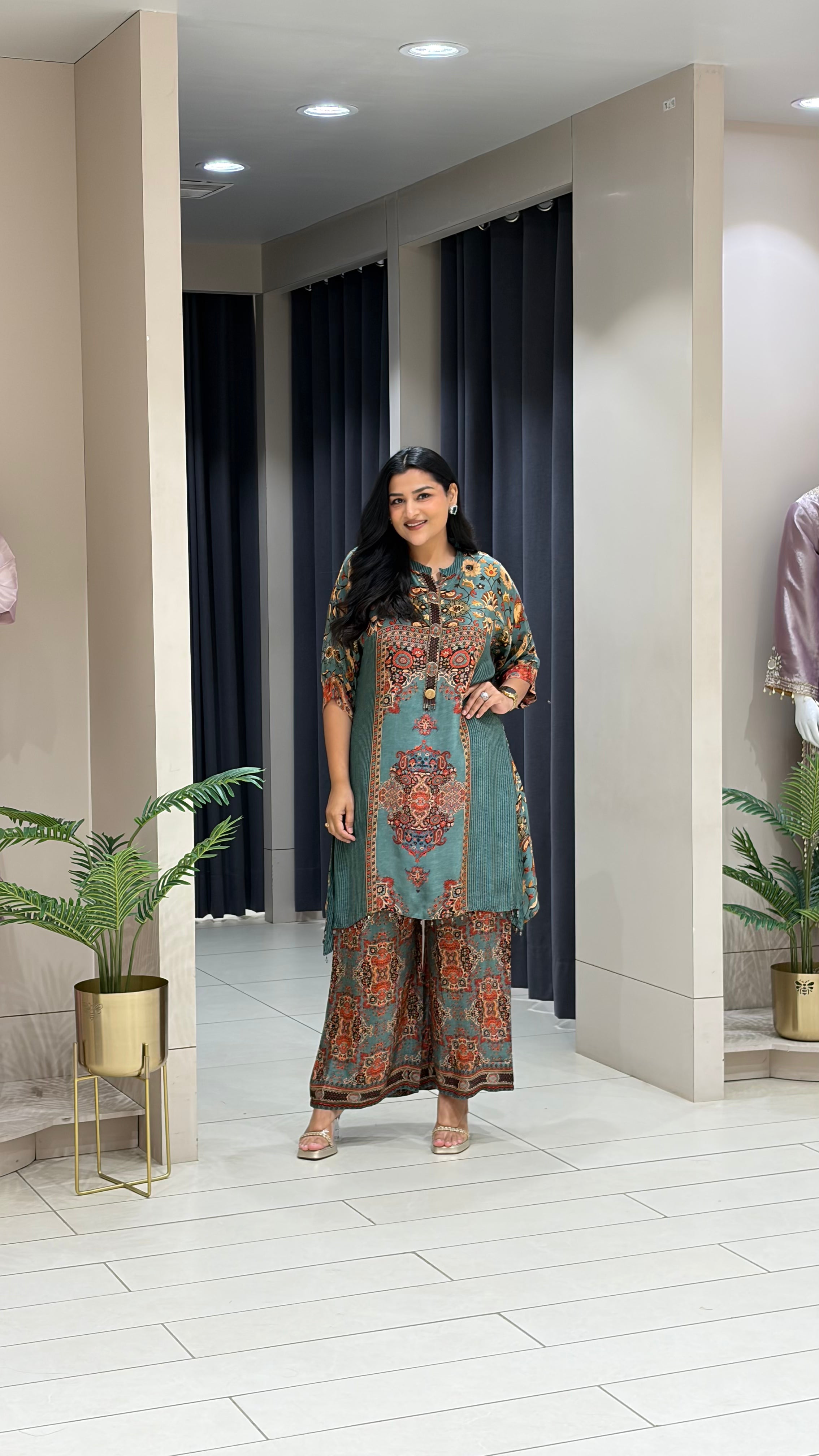 Greenish Crepe Kurta Pants shrisa.in