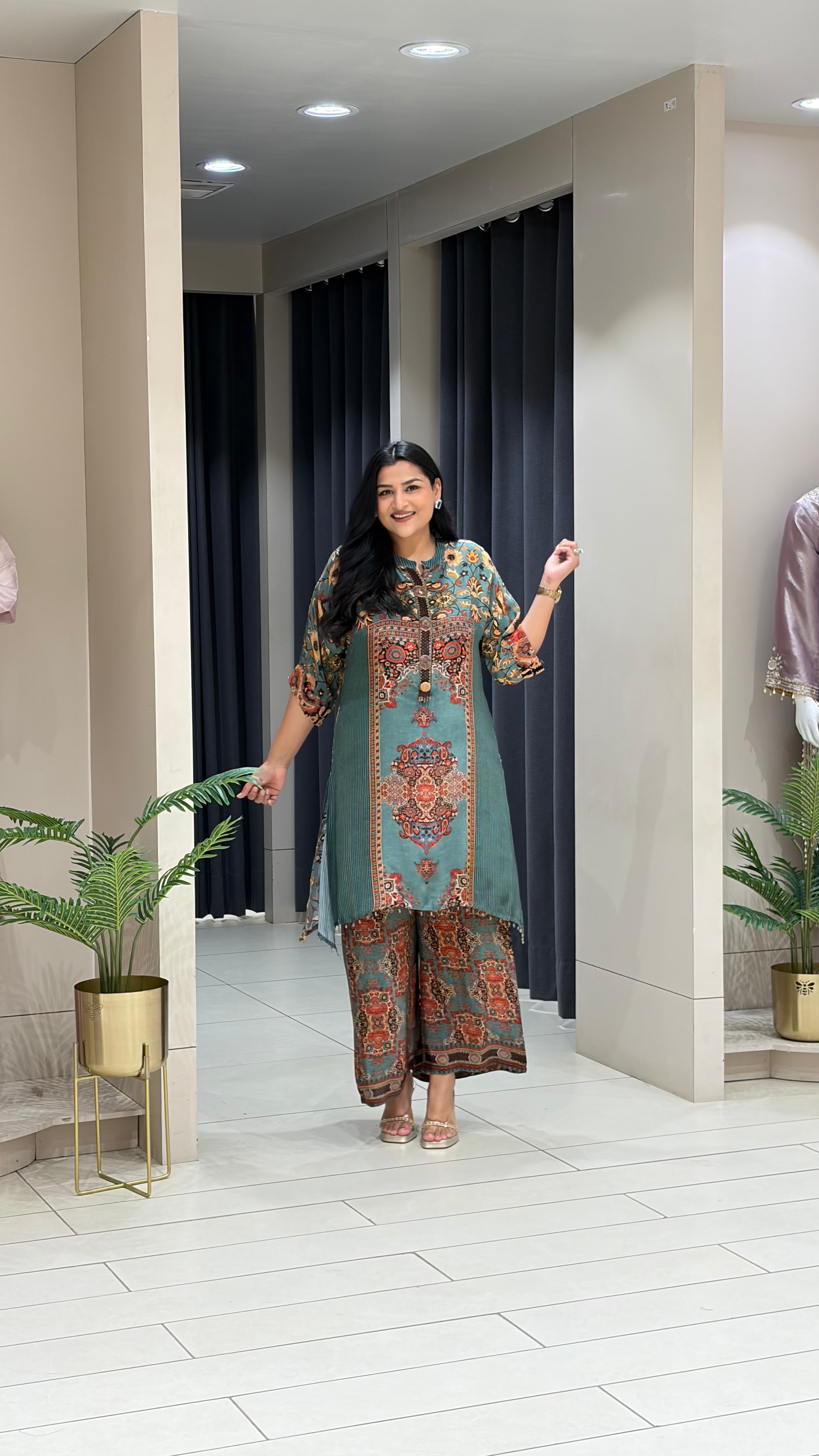 Greenish Crepe Kurta Pants shrisa.in