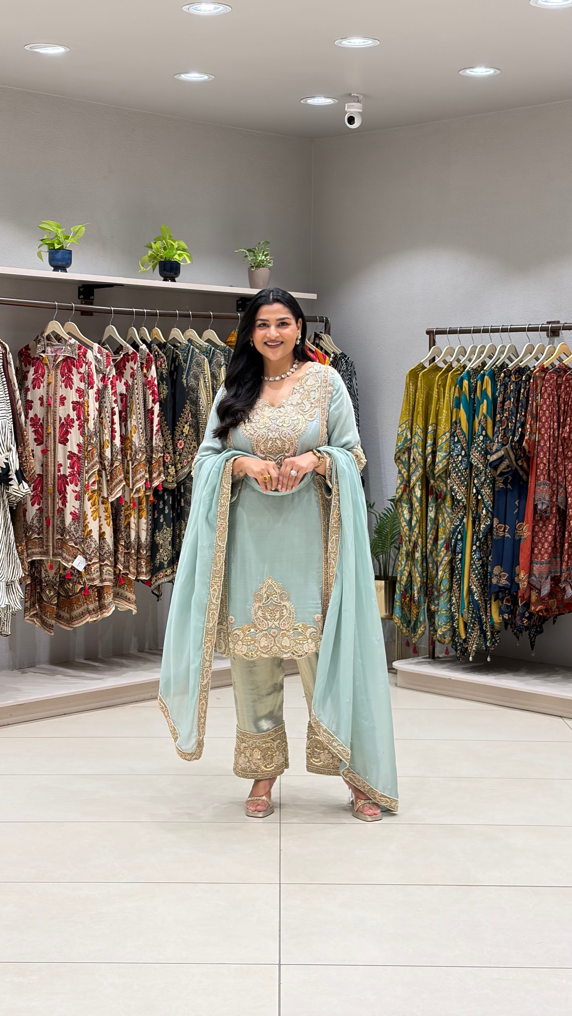 Pure Crepe Premium Handwork Farshi Suit Set shrisa.in