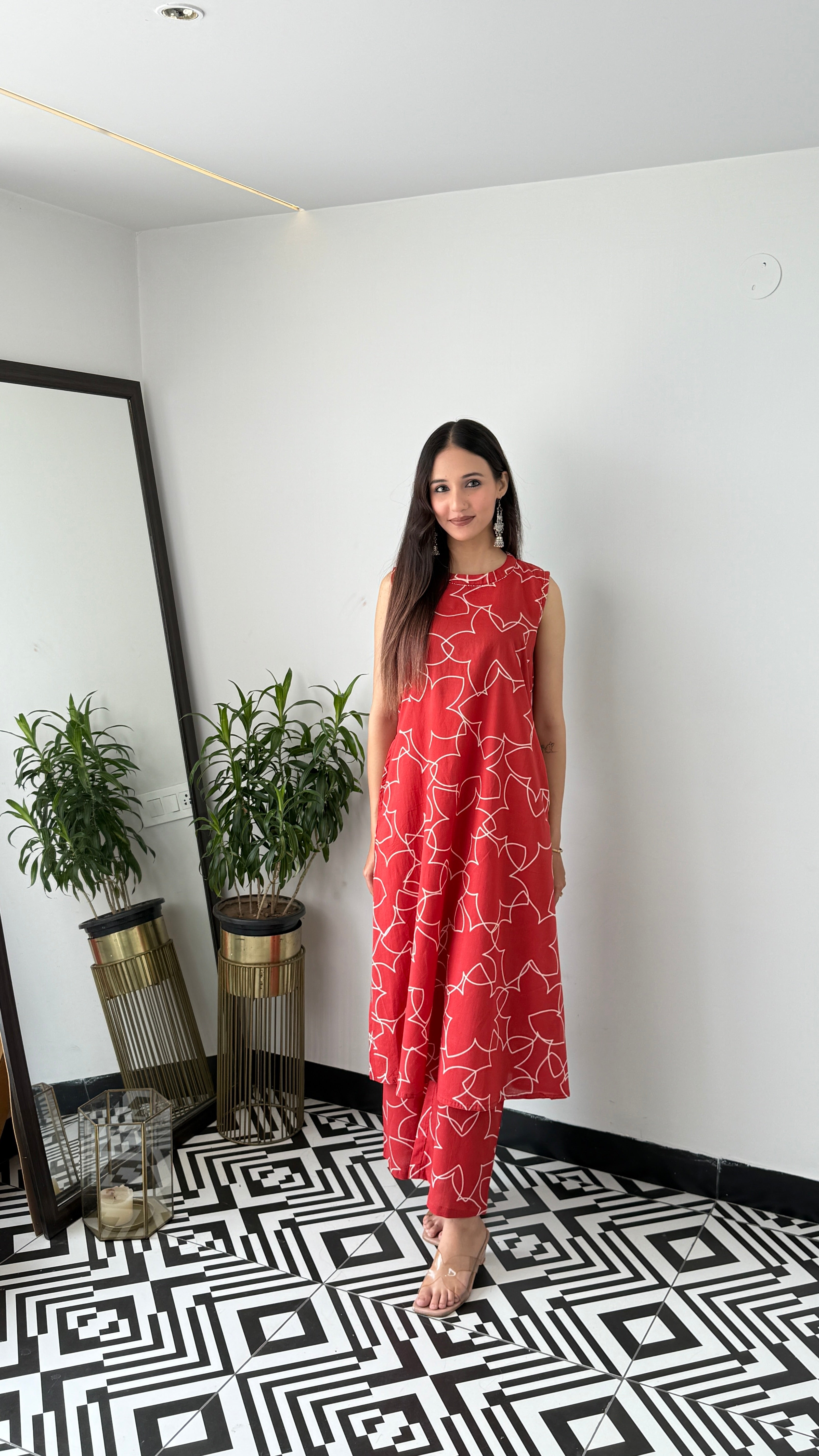 Star Rust Sleeveless Kurta Pants