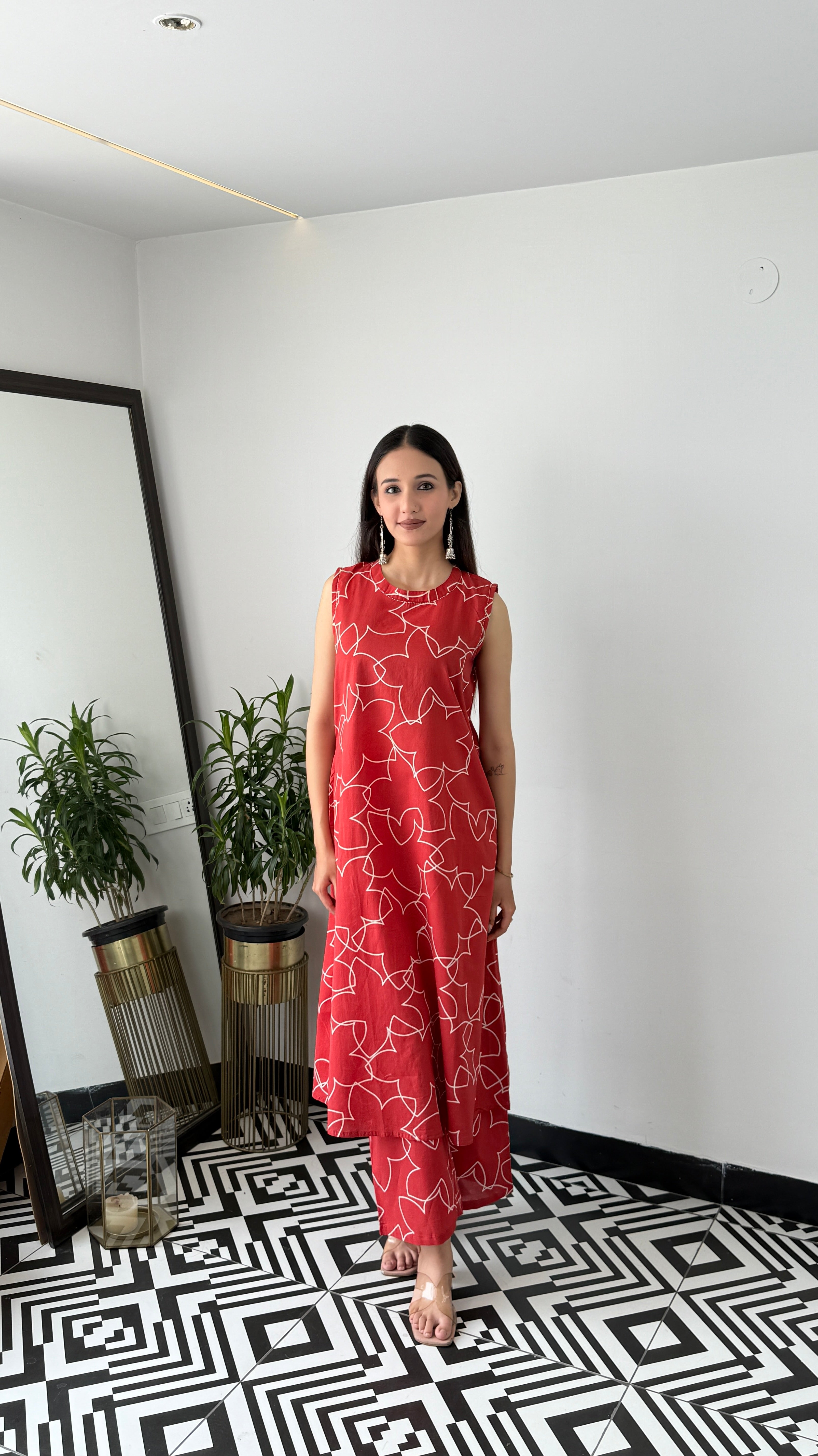 Star Rust Sleeveless Kurta Pants