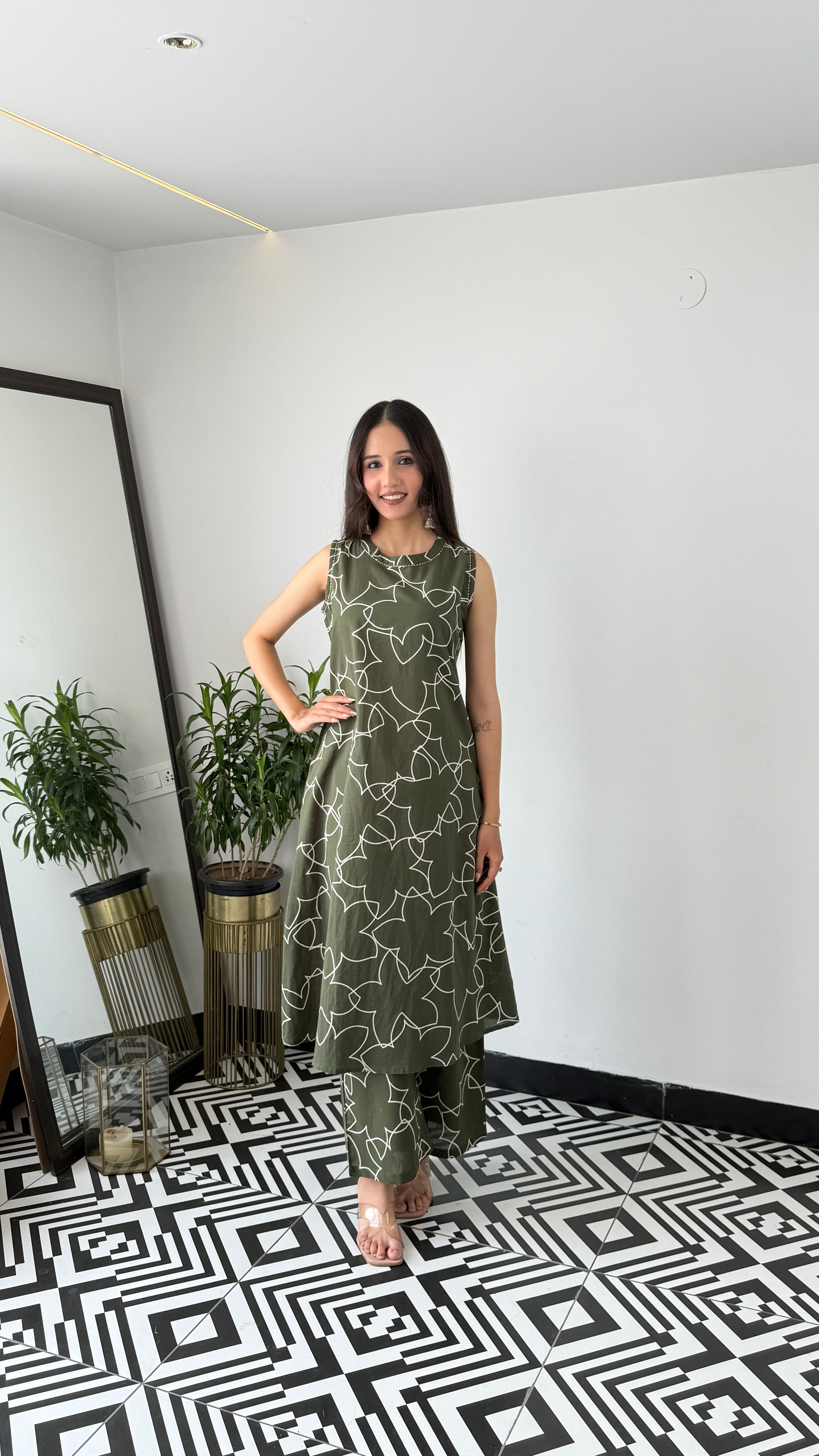 Star Green Sleeveless kurta Pants