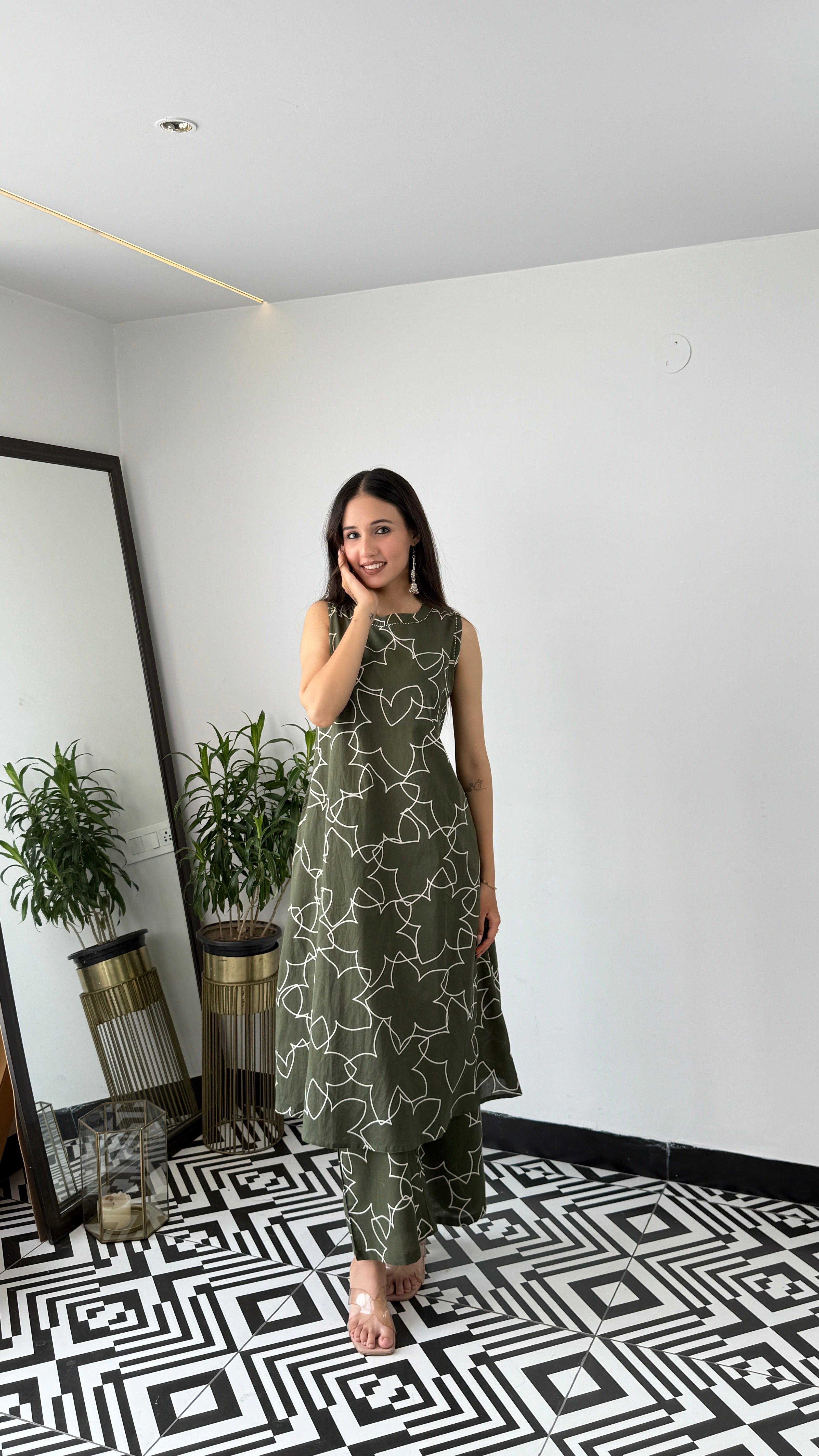 Star Green Sleeveless kurta Pants