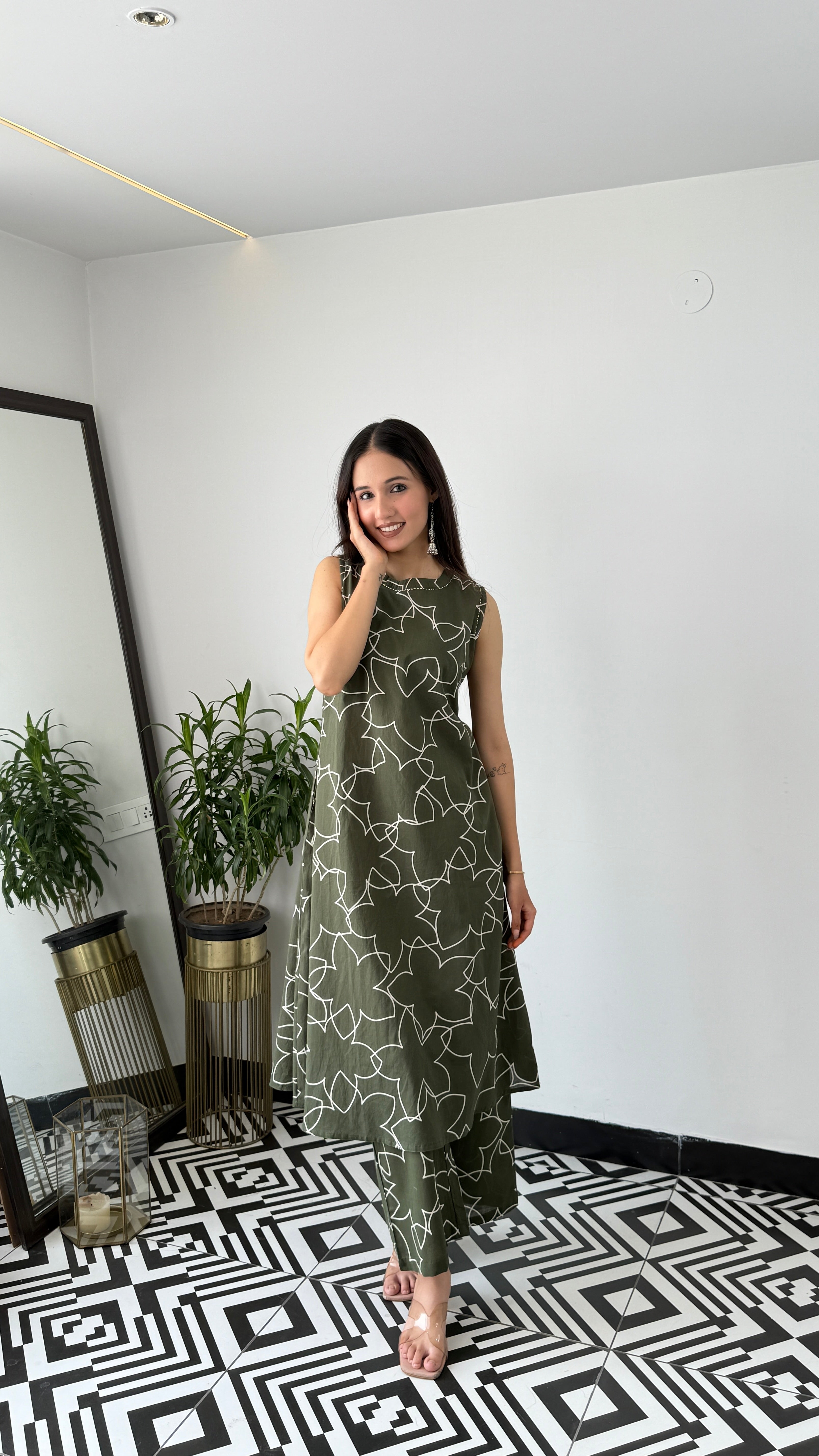 Star Green Sleeveless kurta Pants