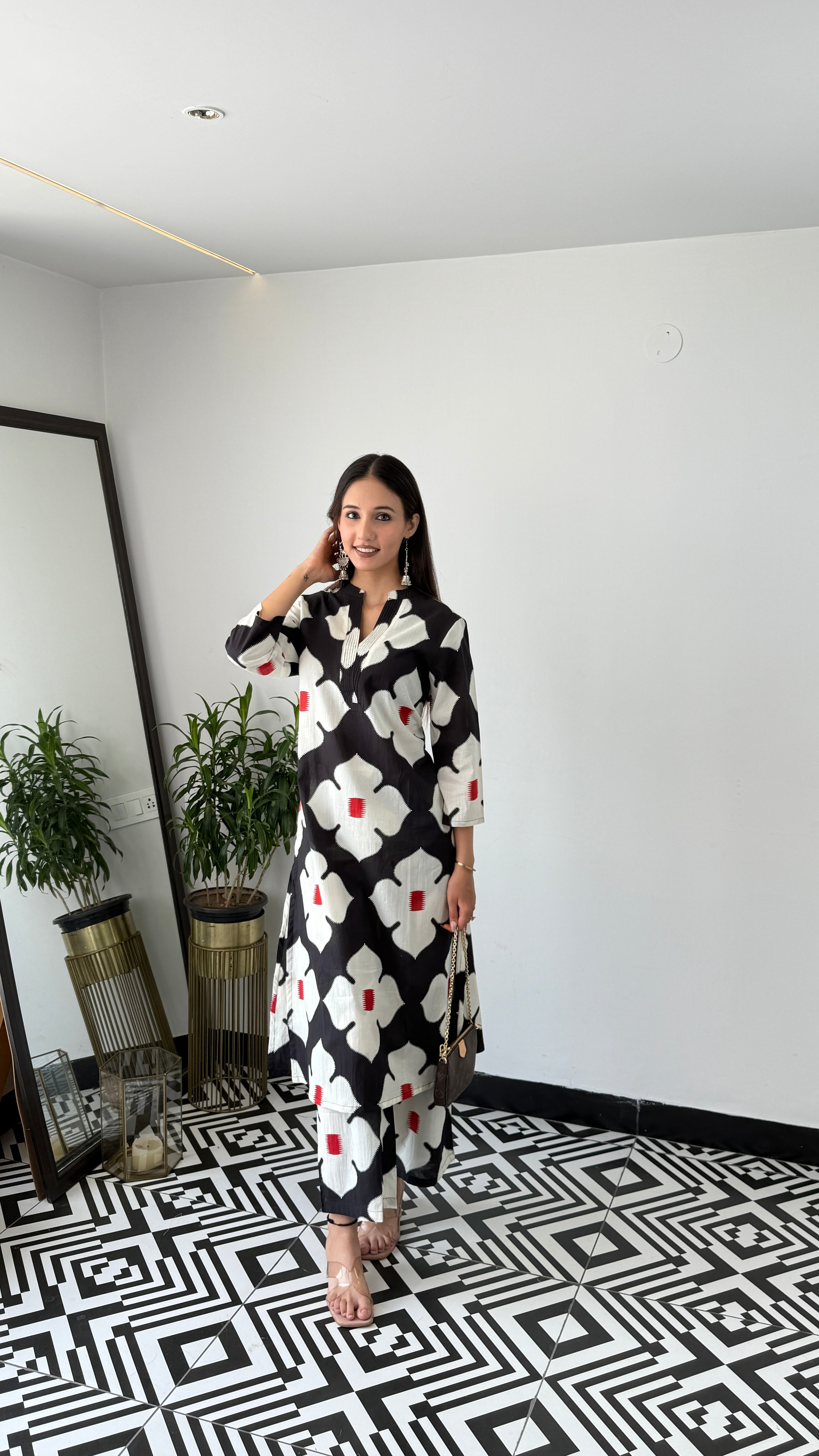 Aarna Black Kurta Pants