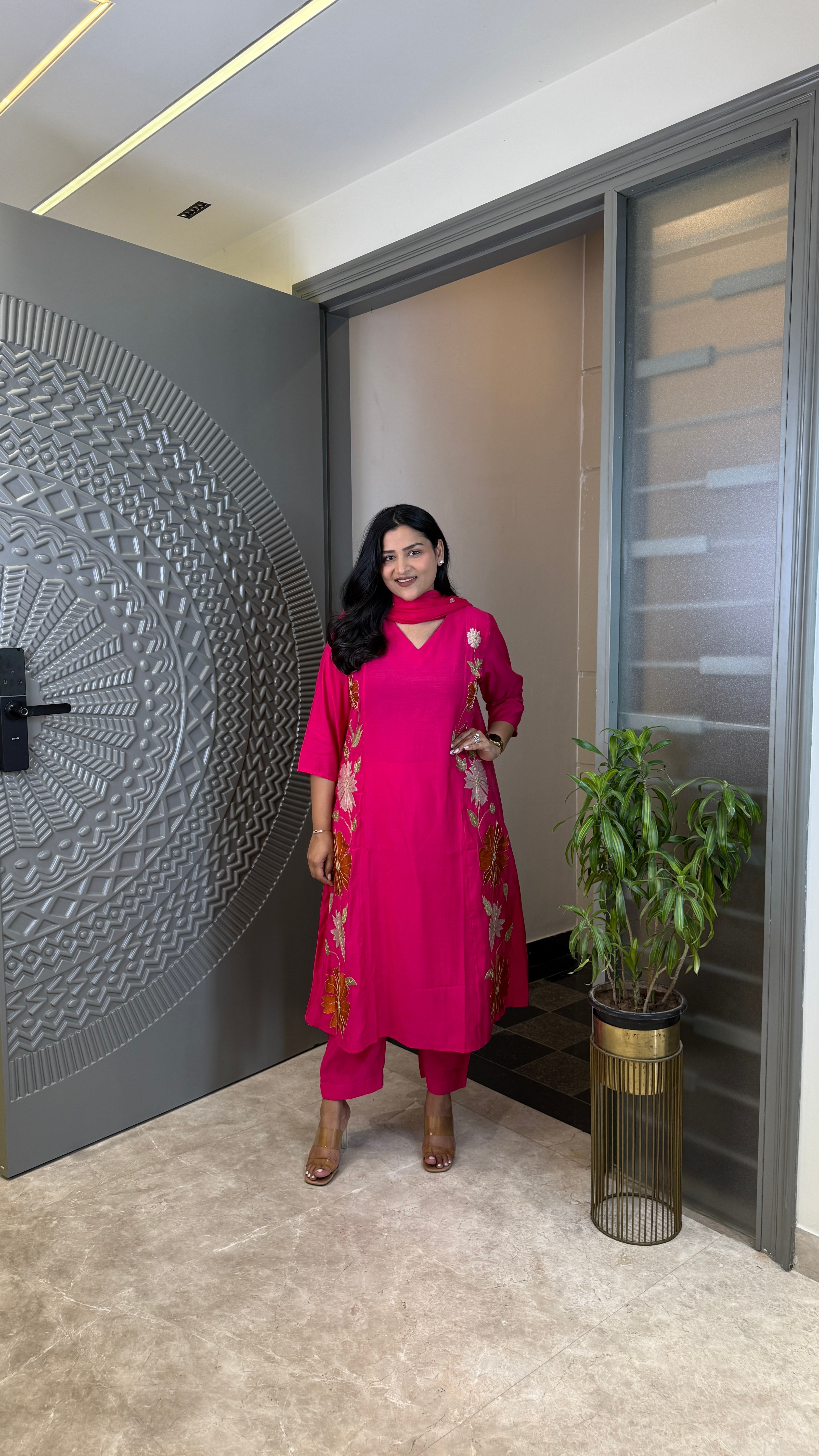 Rozi Pink Suit Set shrisa.in