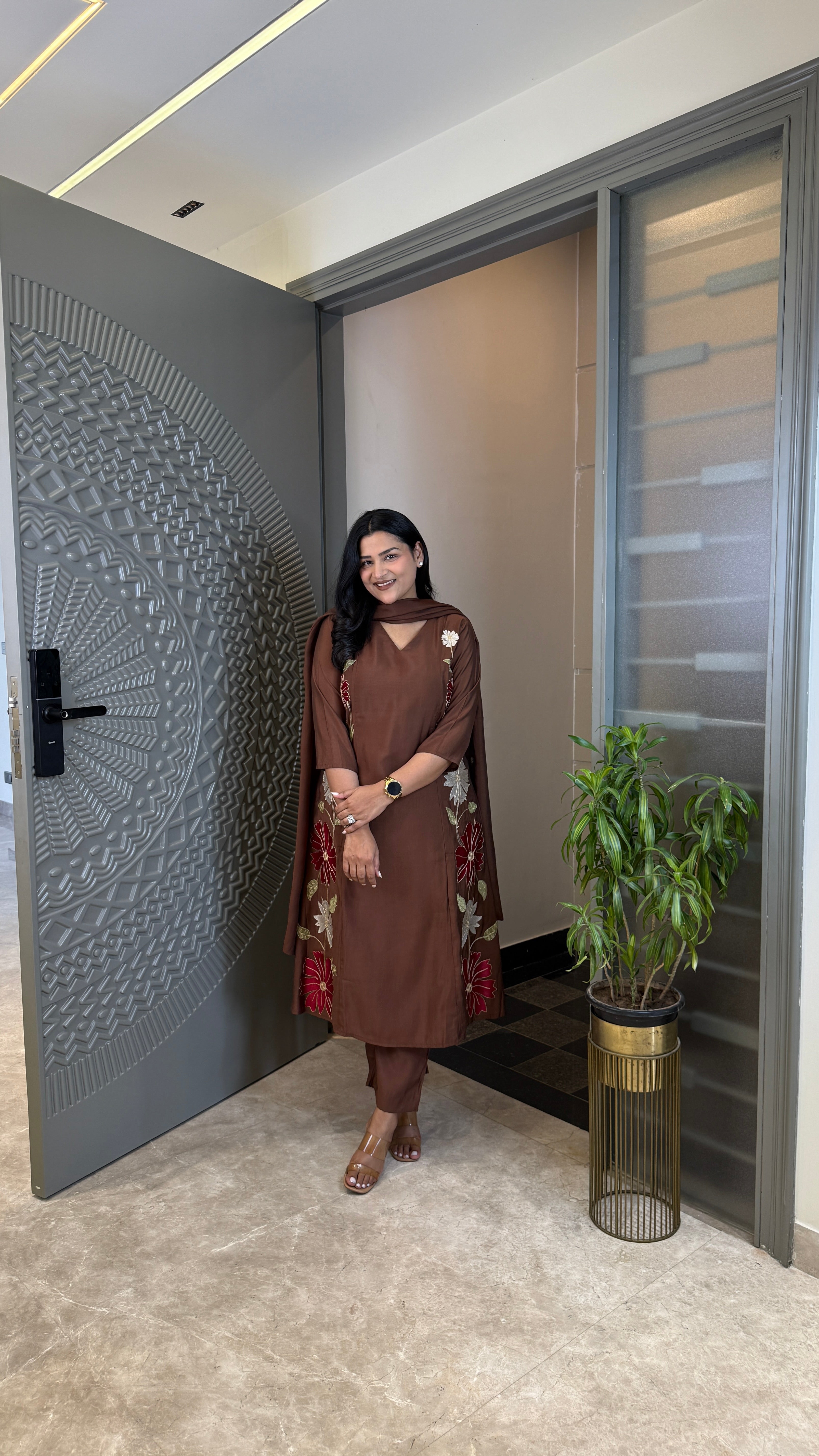 Rozi Brown Suit  Set shrisa.in