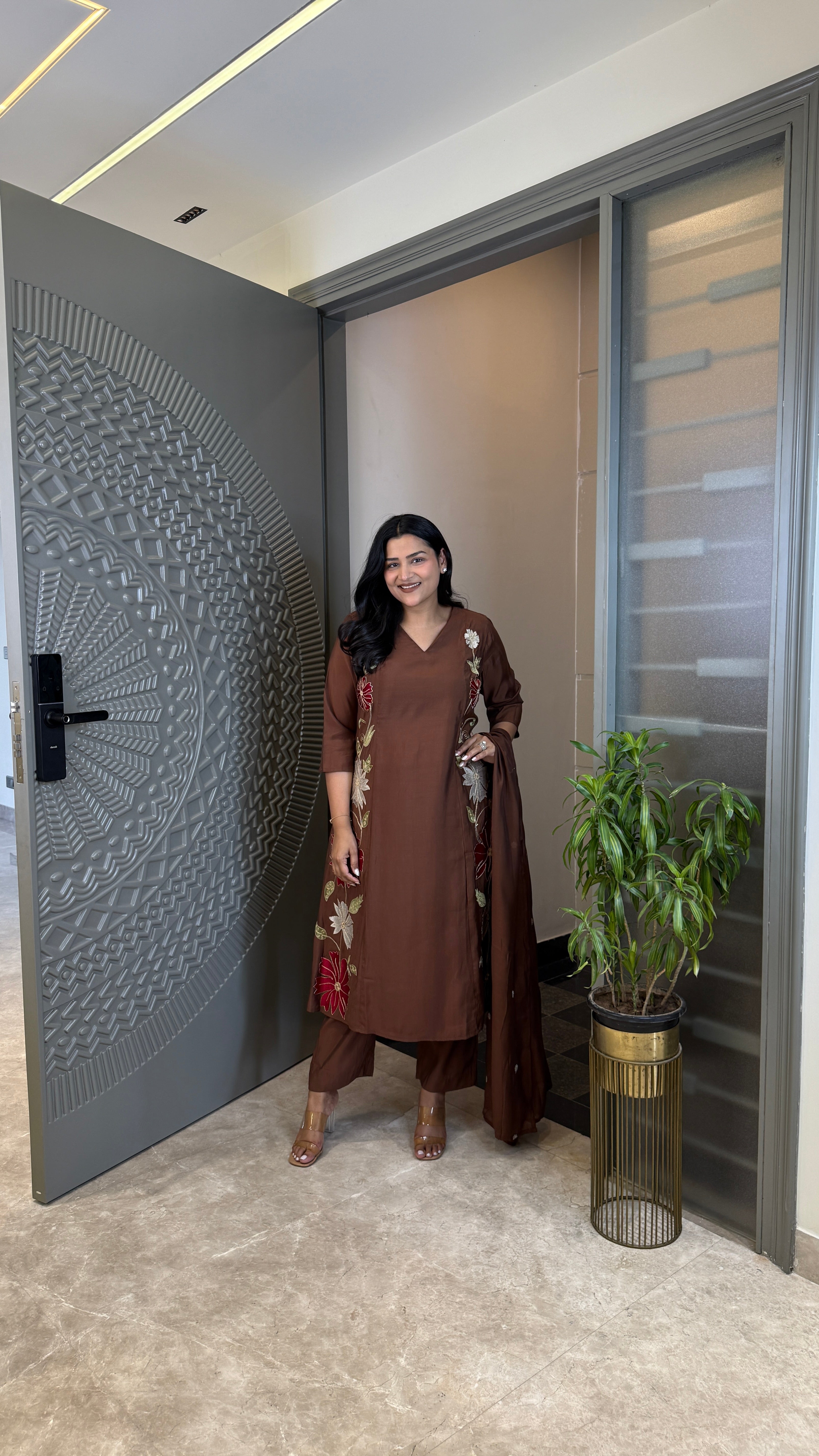 Rozi Brown Suit  Set shrisa.in