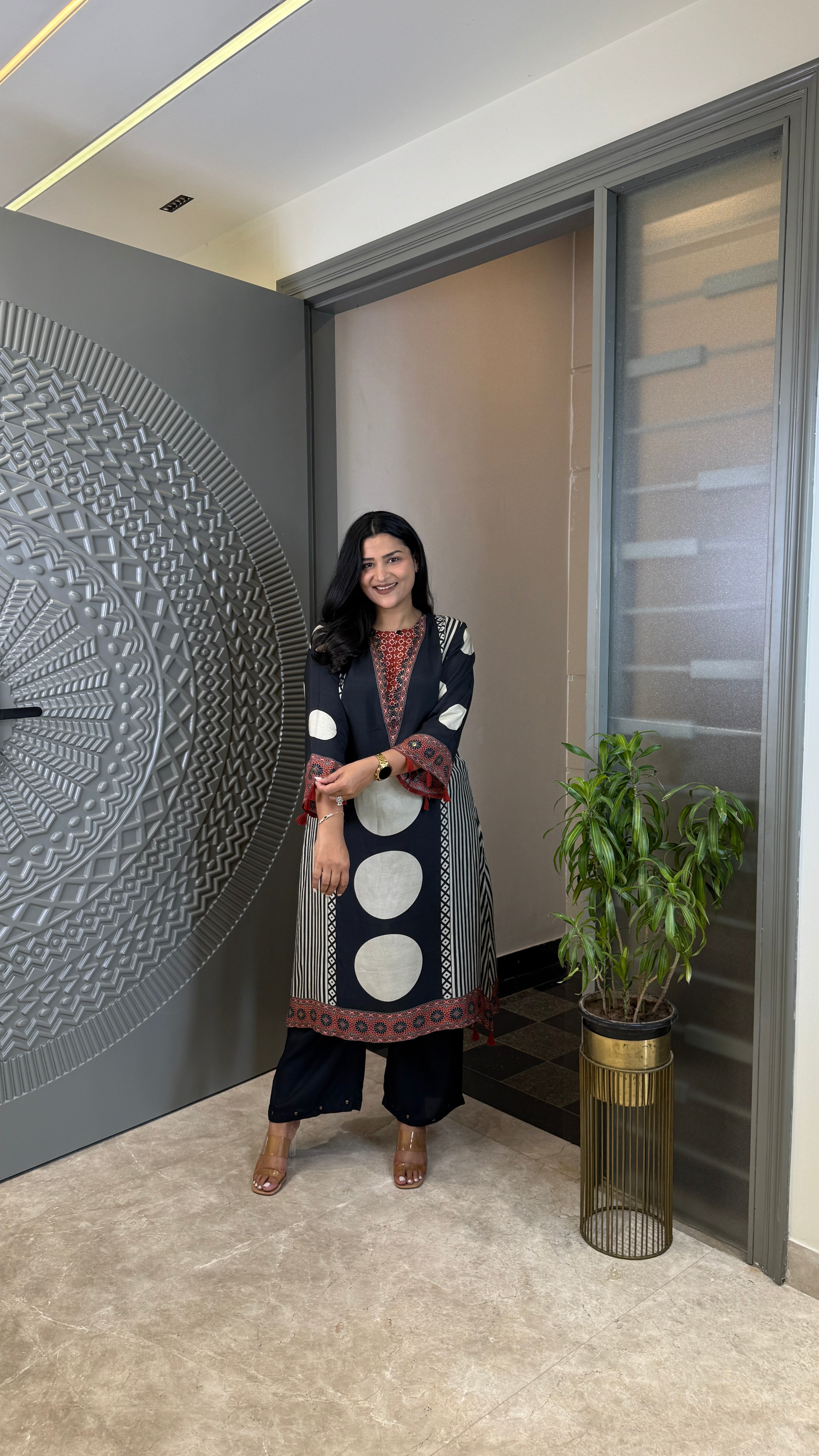 Pure Muslin Black & Red Circles Kurta Pants shrisa.in
