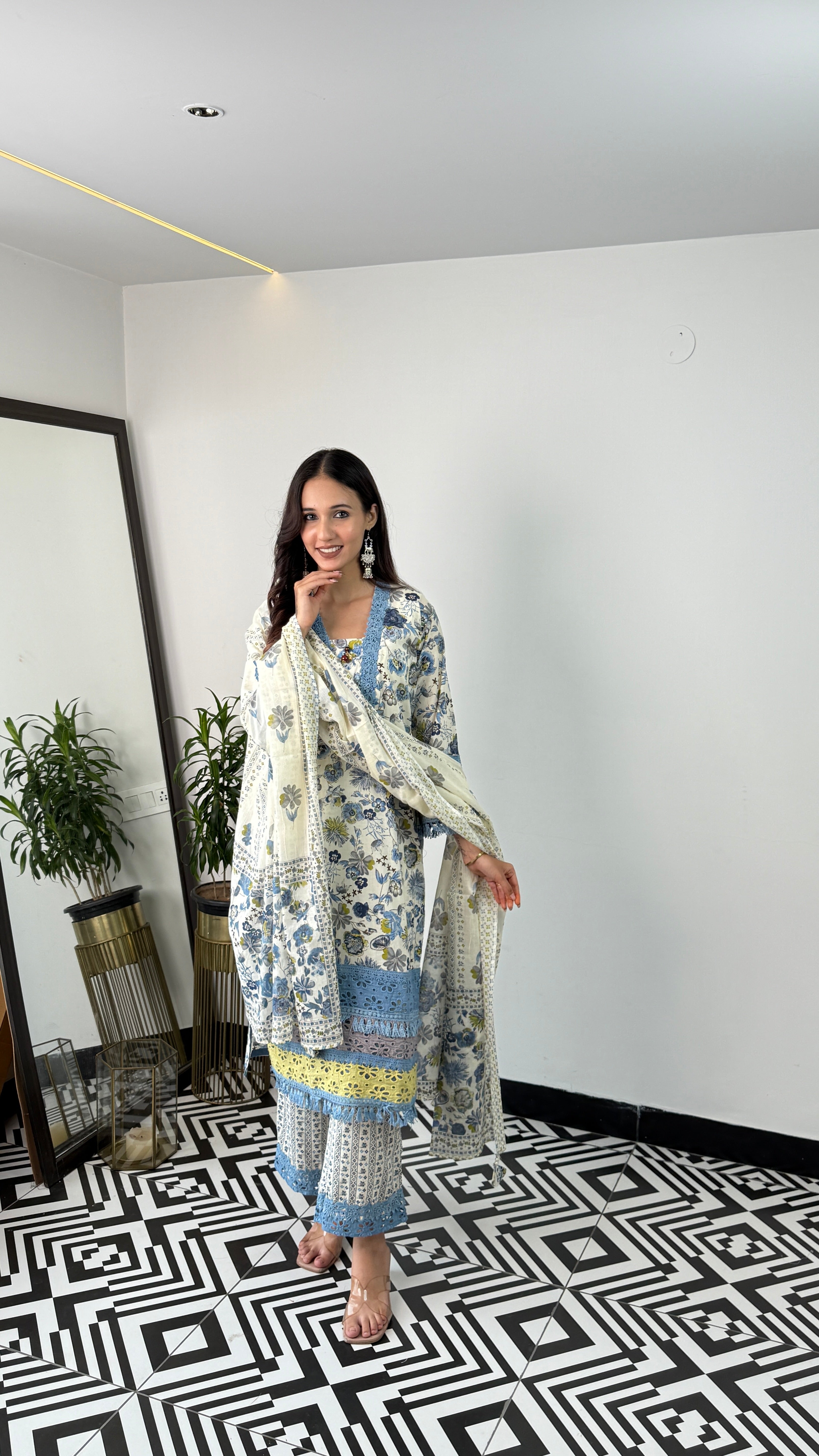 White & Blue Lacework Suit Set