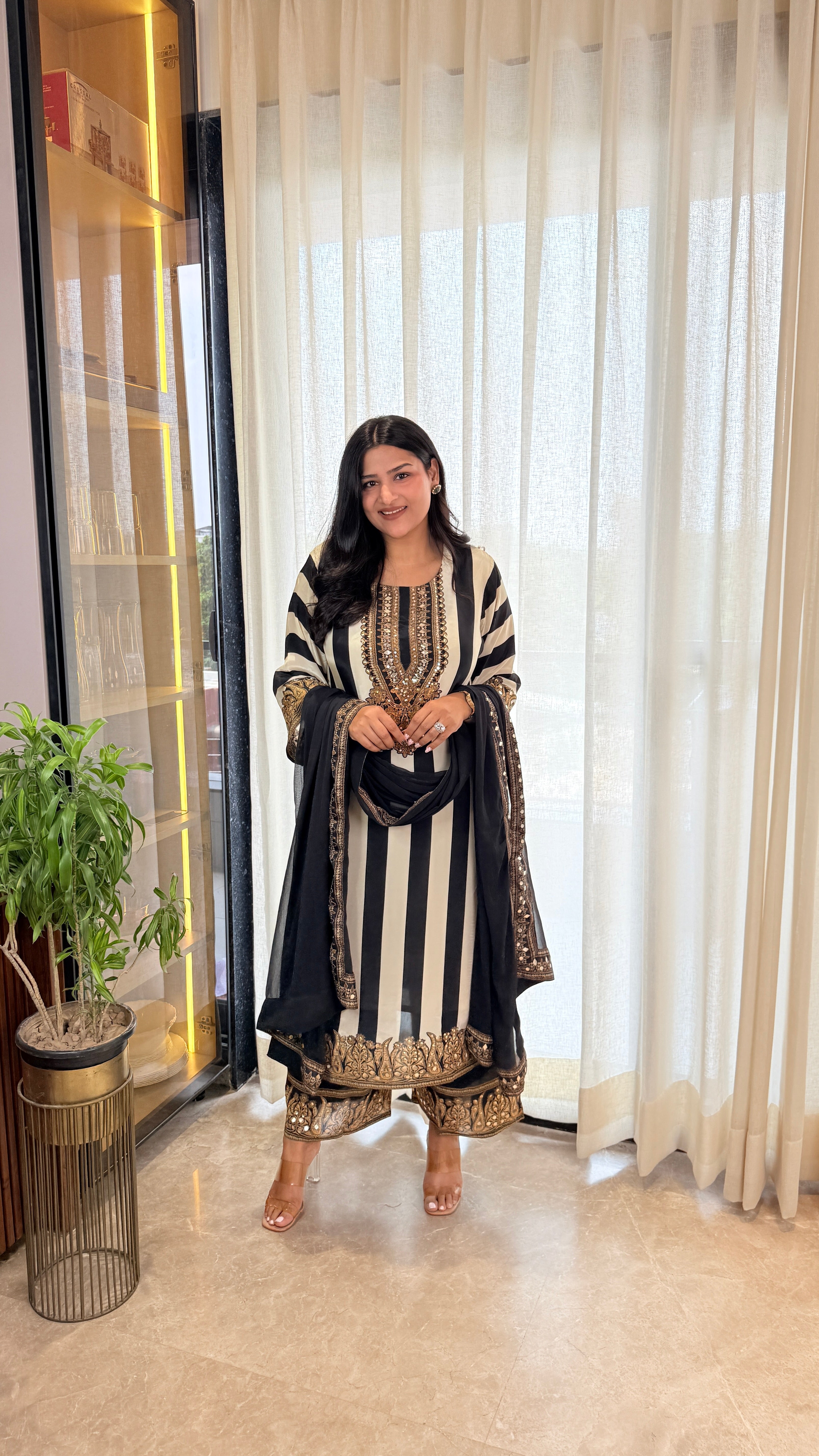 Black and White Crepe Suit Set shrisa.in