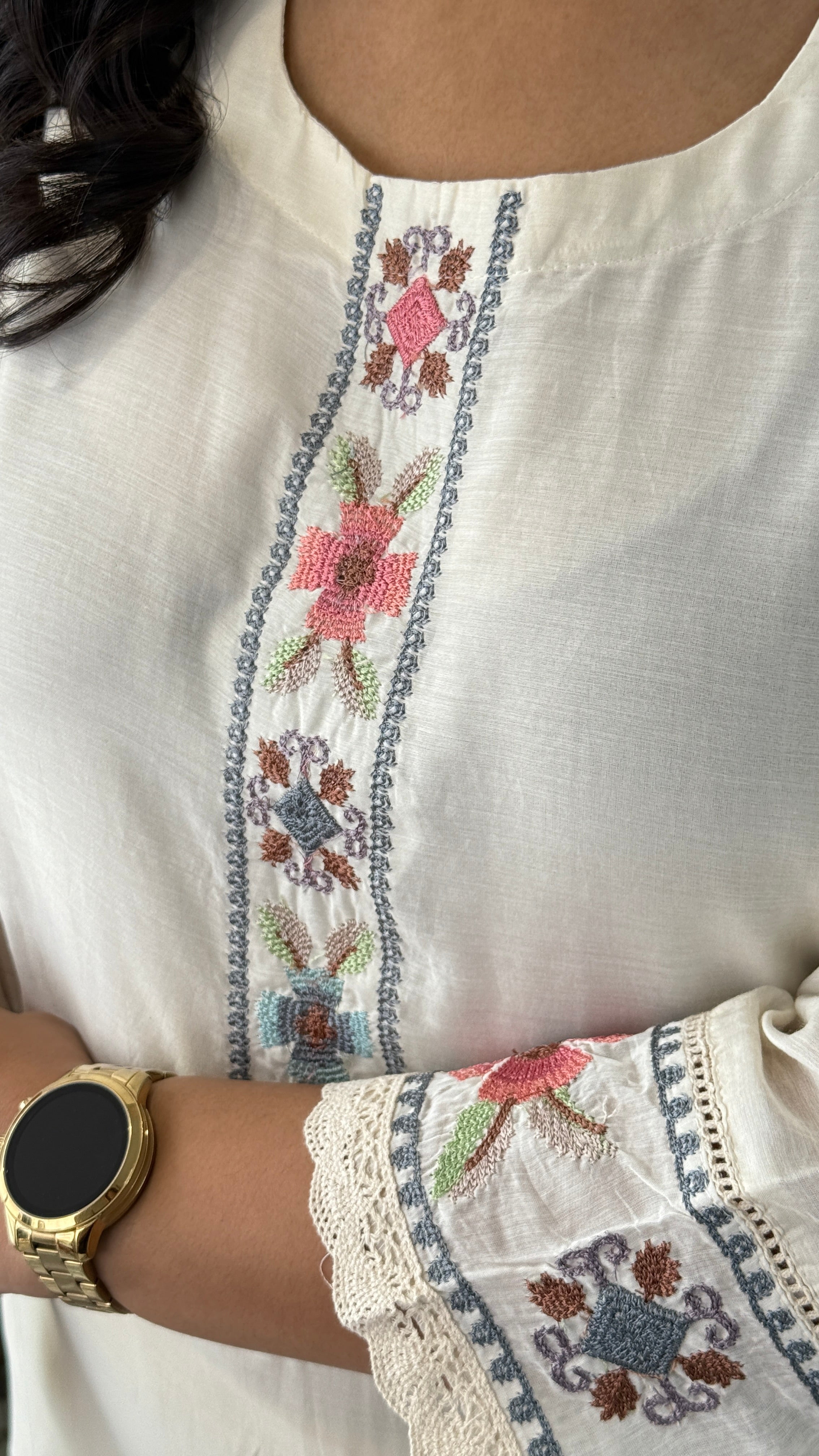 Ivory Mul Crosstich Suit Set