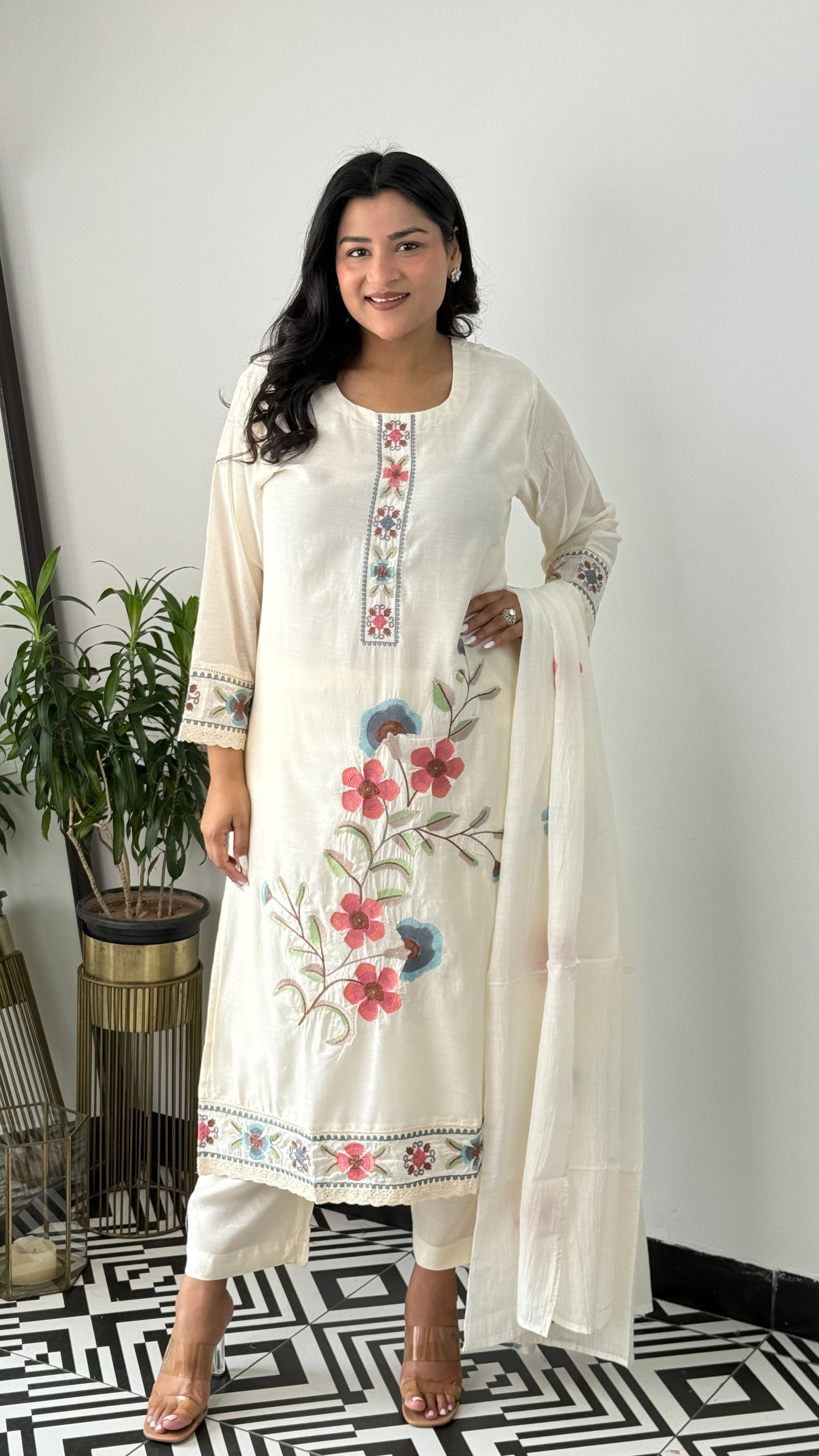 Ivory Mul Crosstich Suit Set