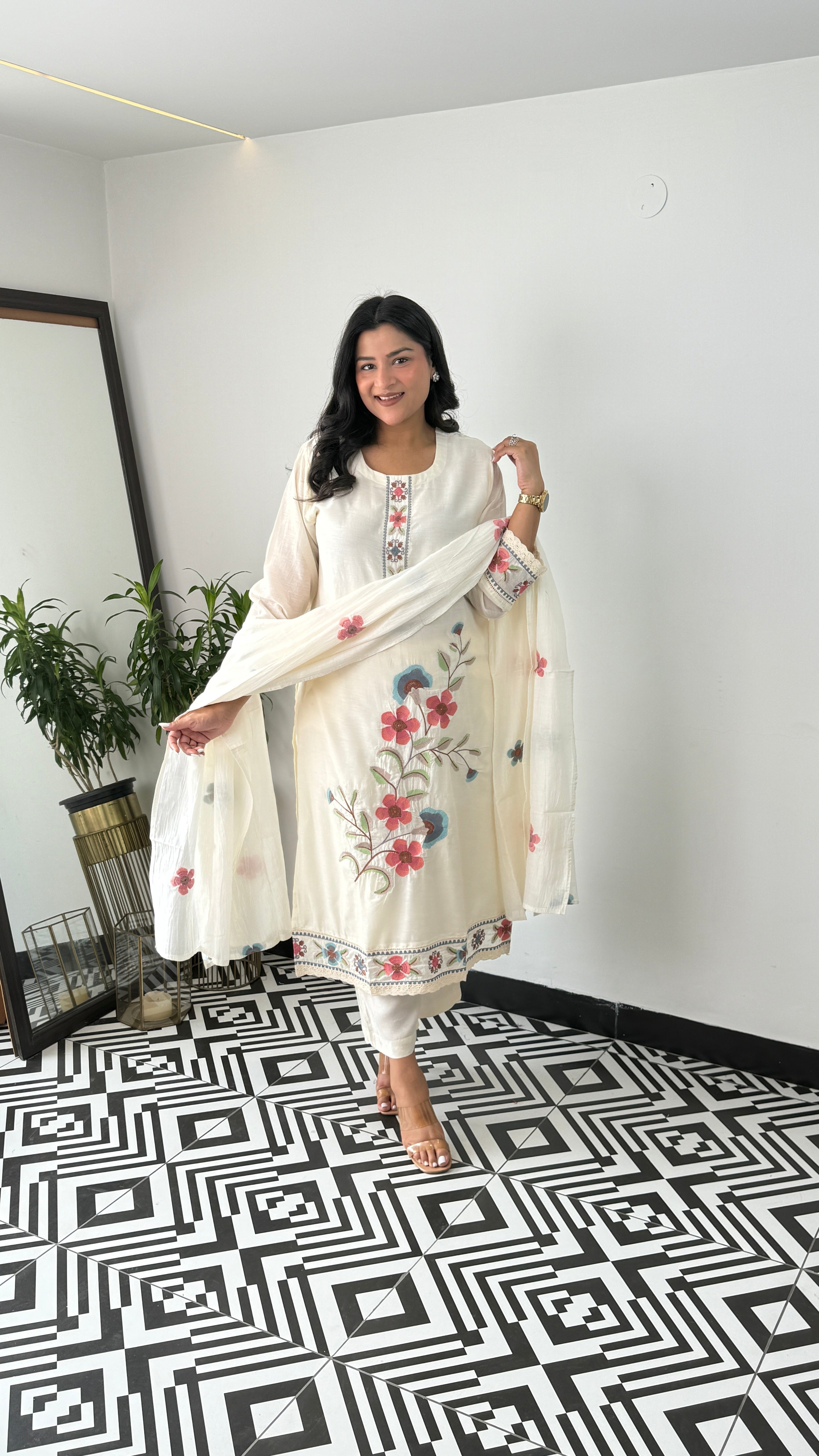 Ivory Mul Crosstich Suit Set