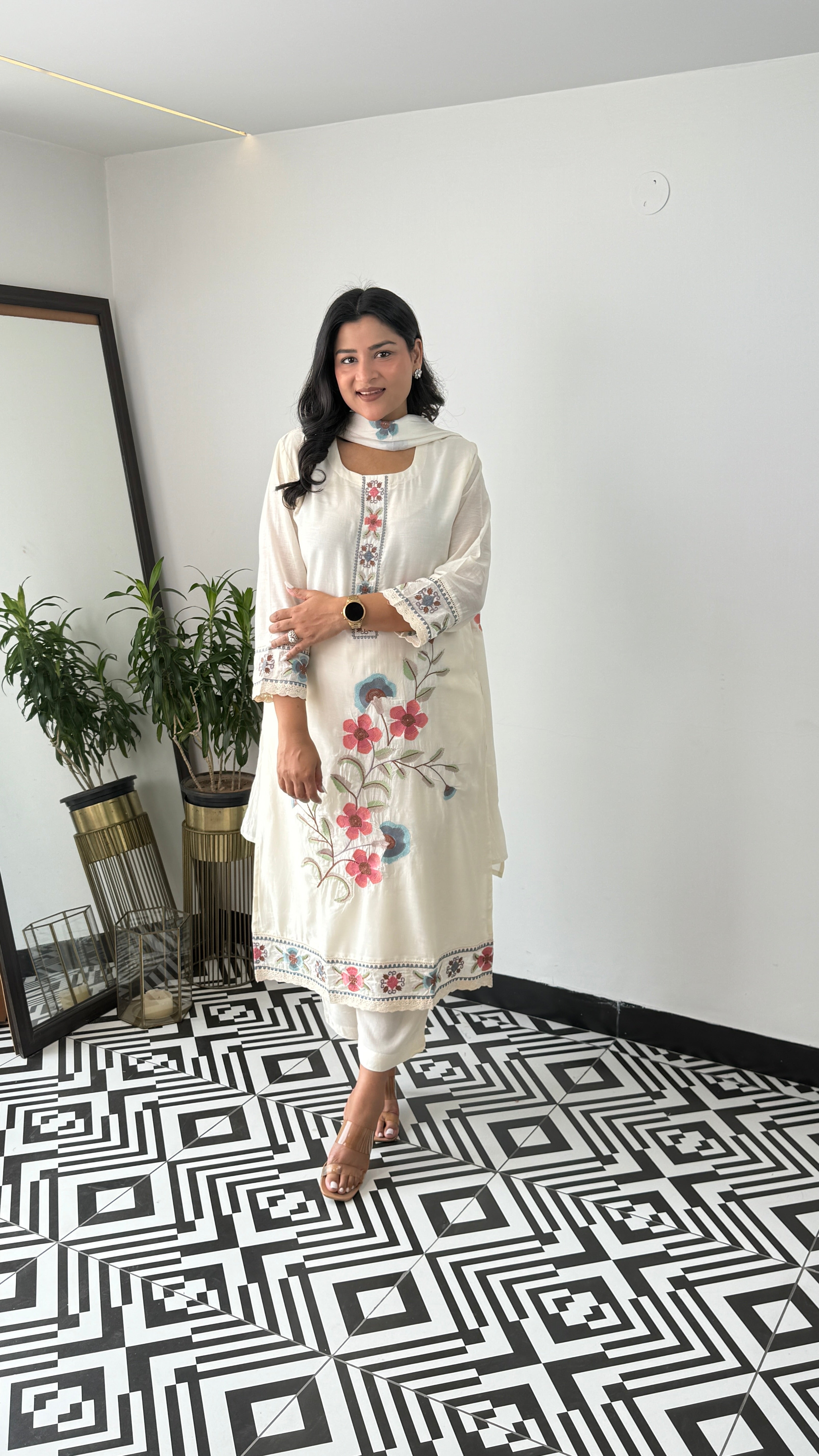 Ivory Mul Crosstich Suit Set