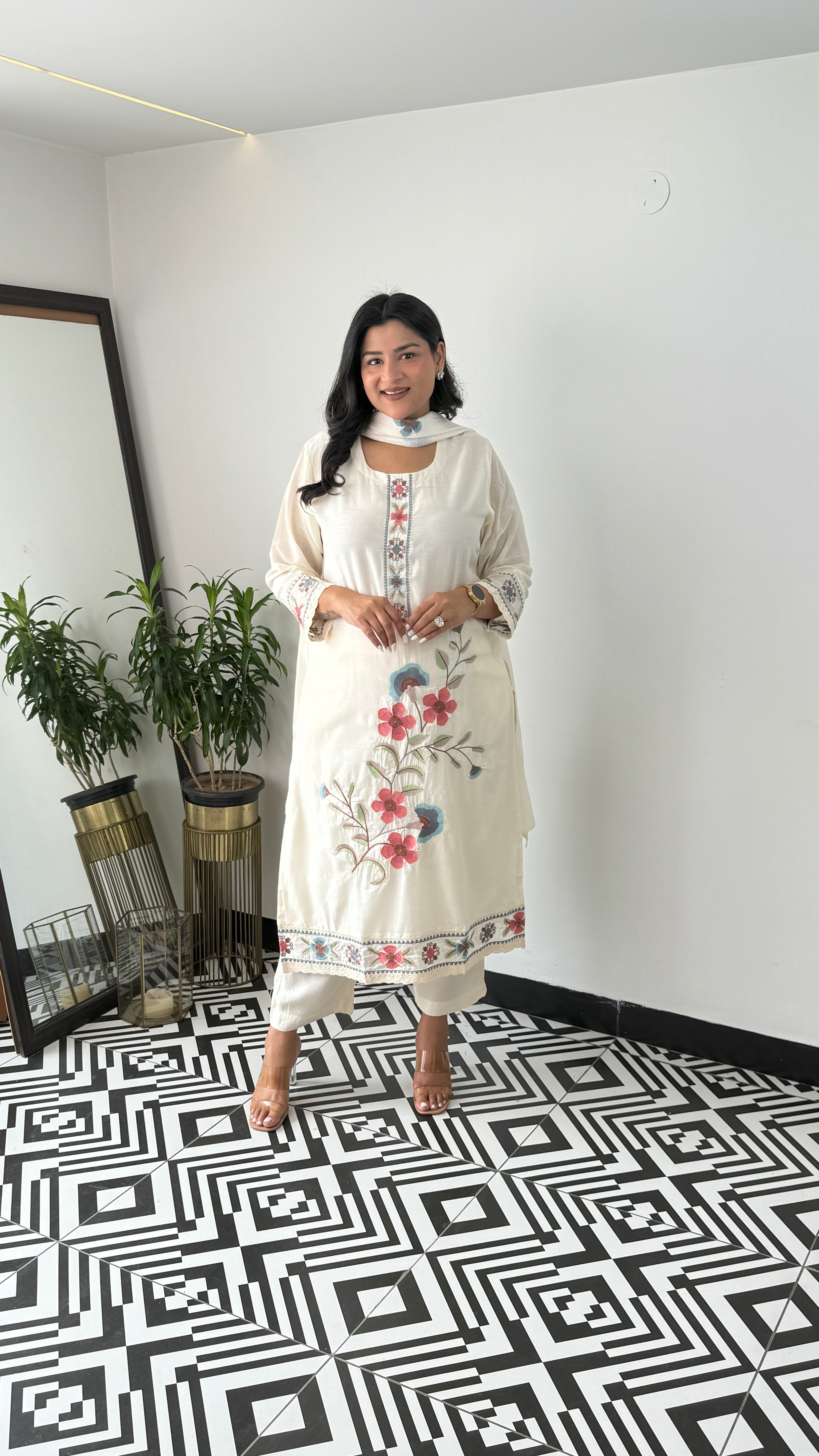 Ivory Mul Crosstich Suit Set