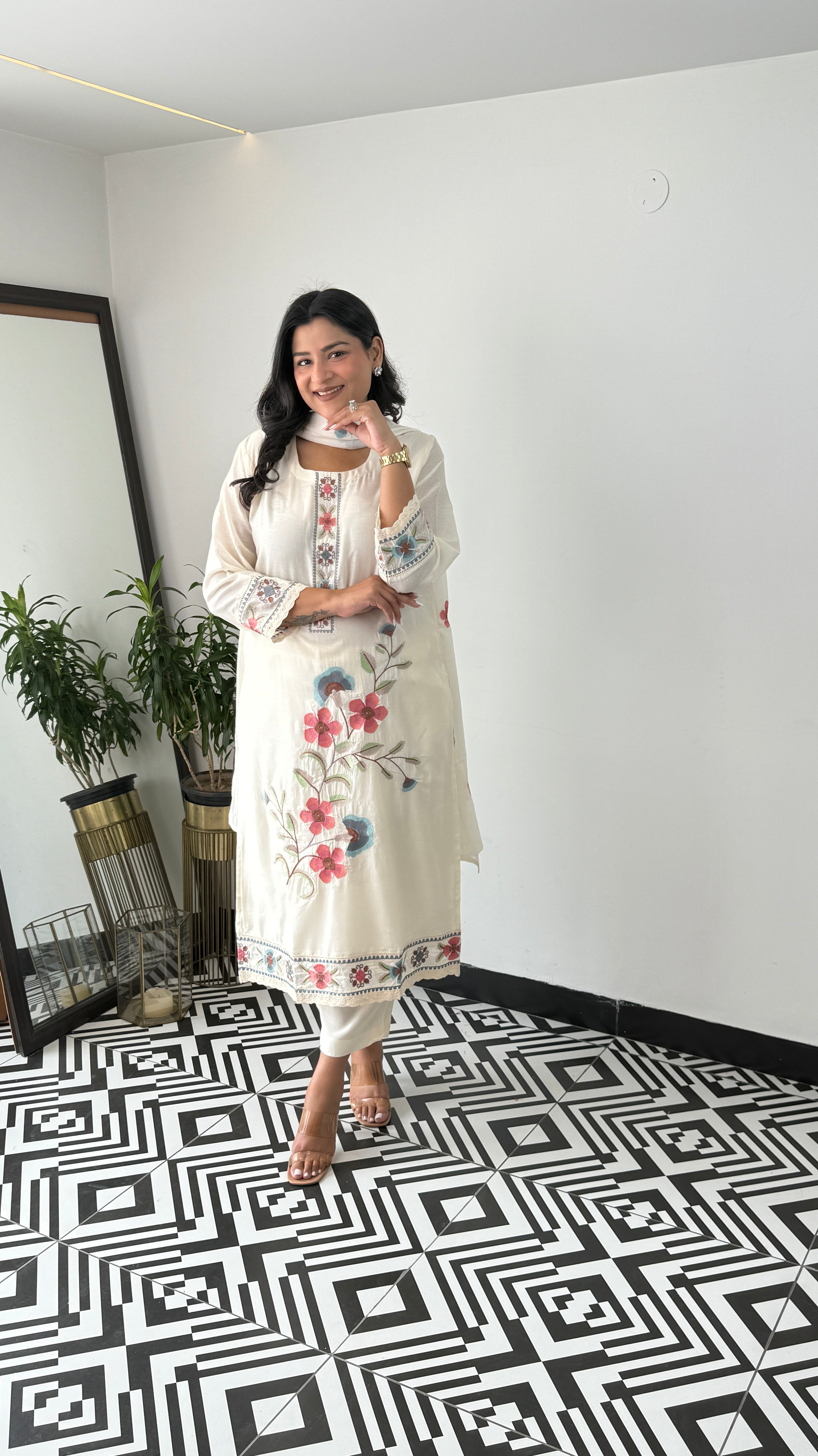 Ivory Mul Crosstich Suit Set