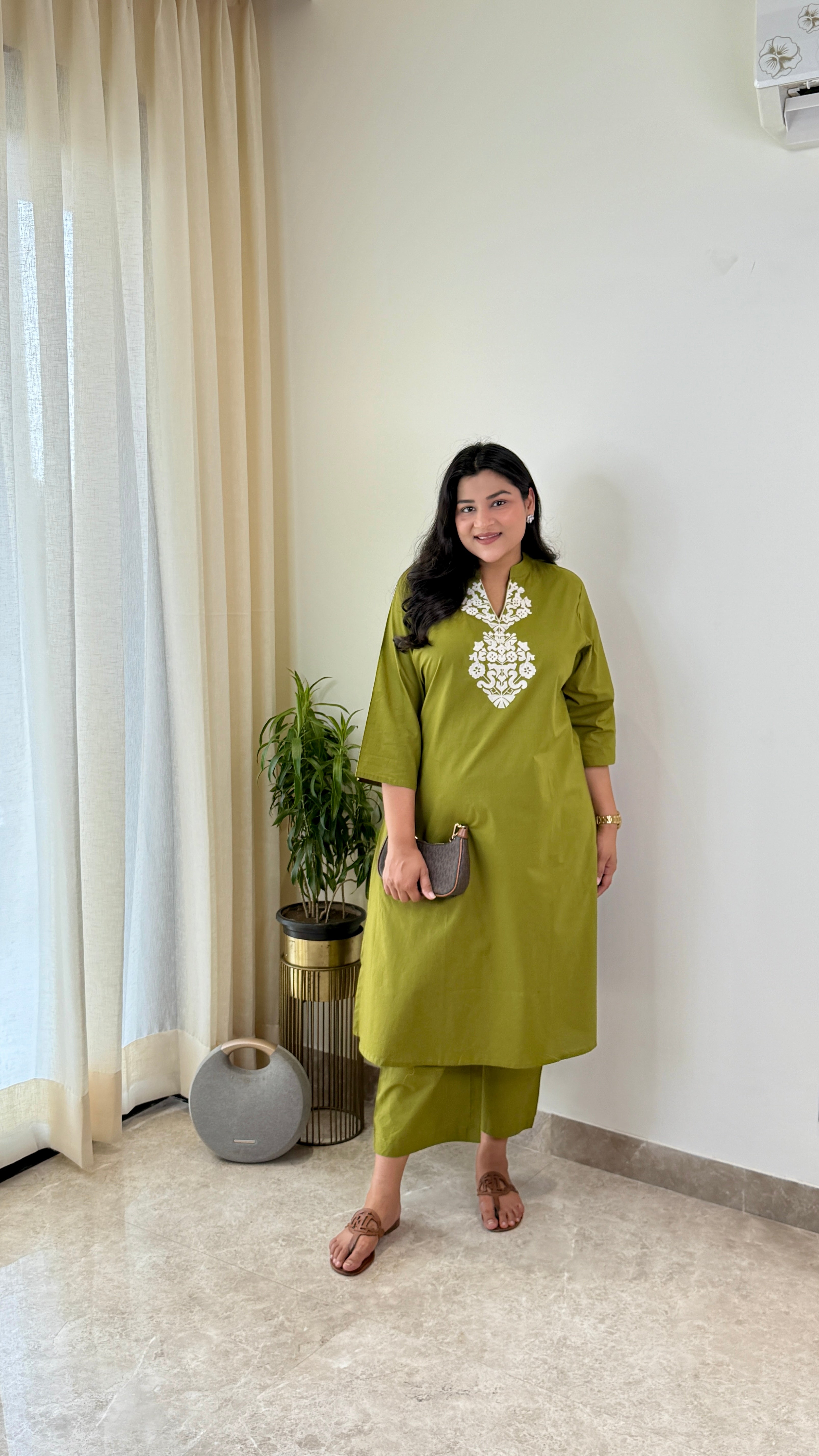 Sukoon Green Threadwork Kurta Pants